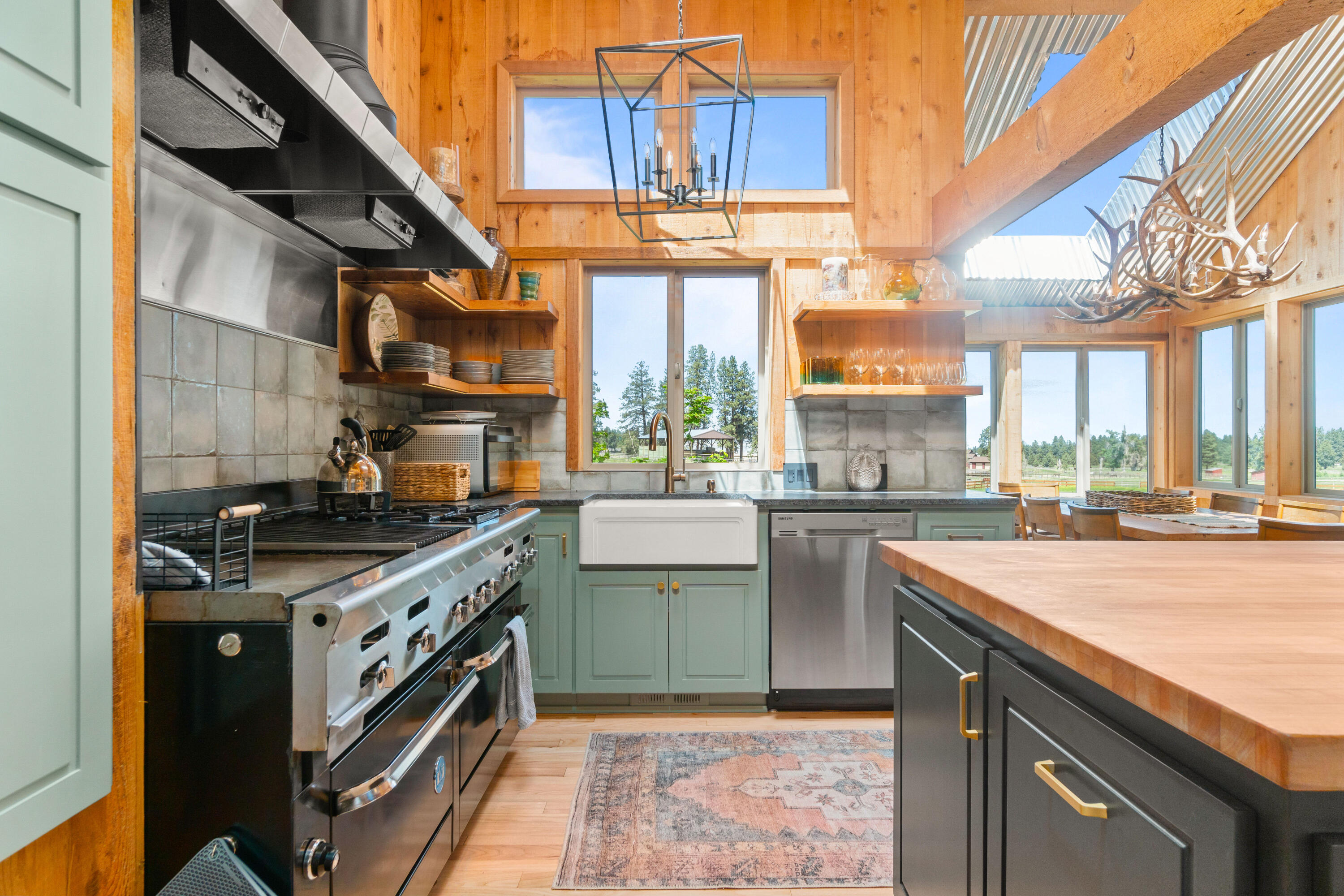 60359 Arnold Market Road