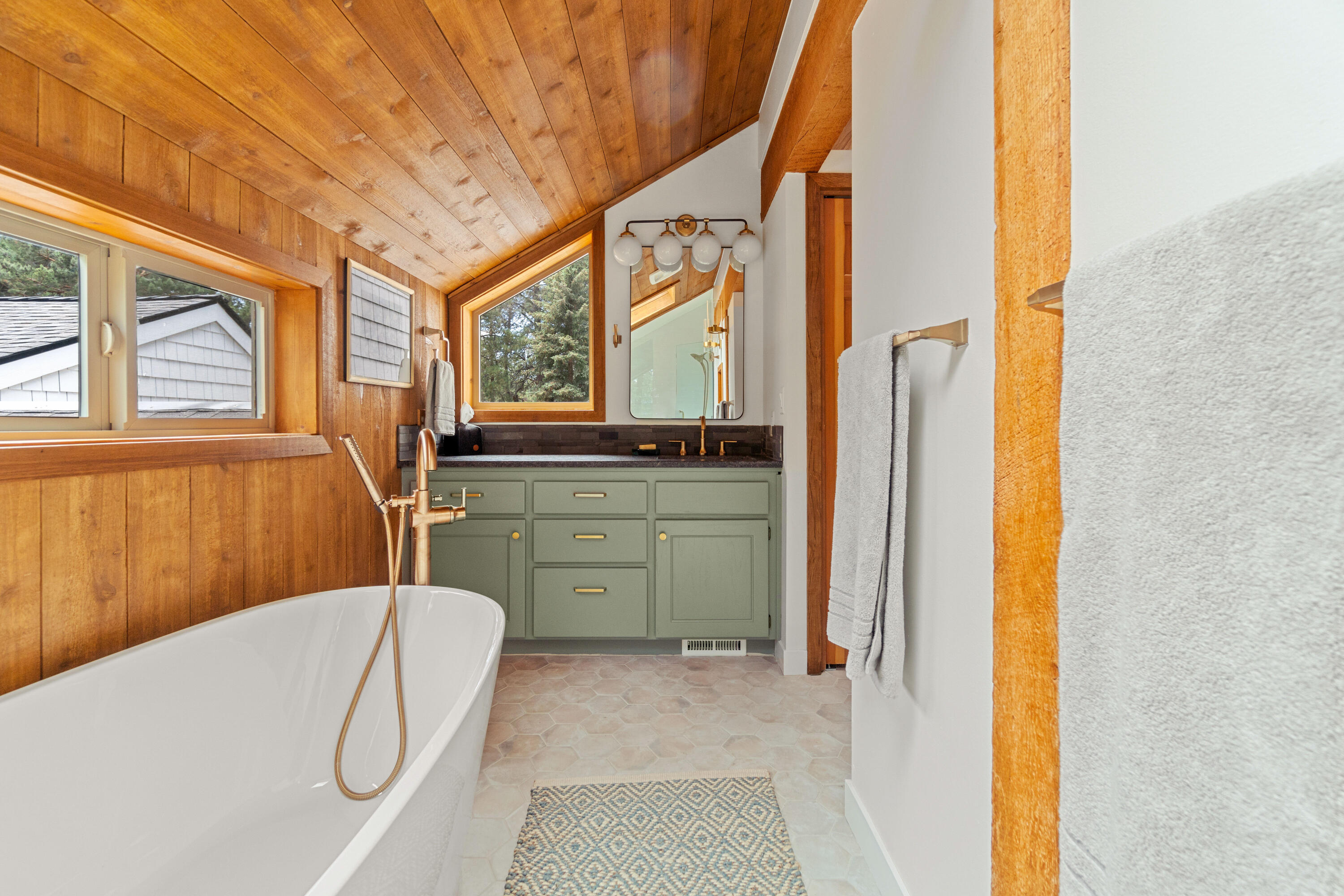 60359 Arnold Market Road