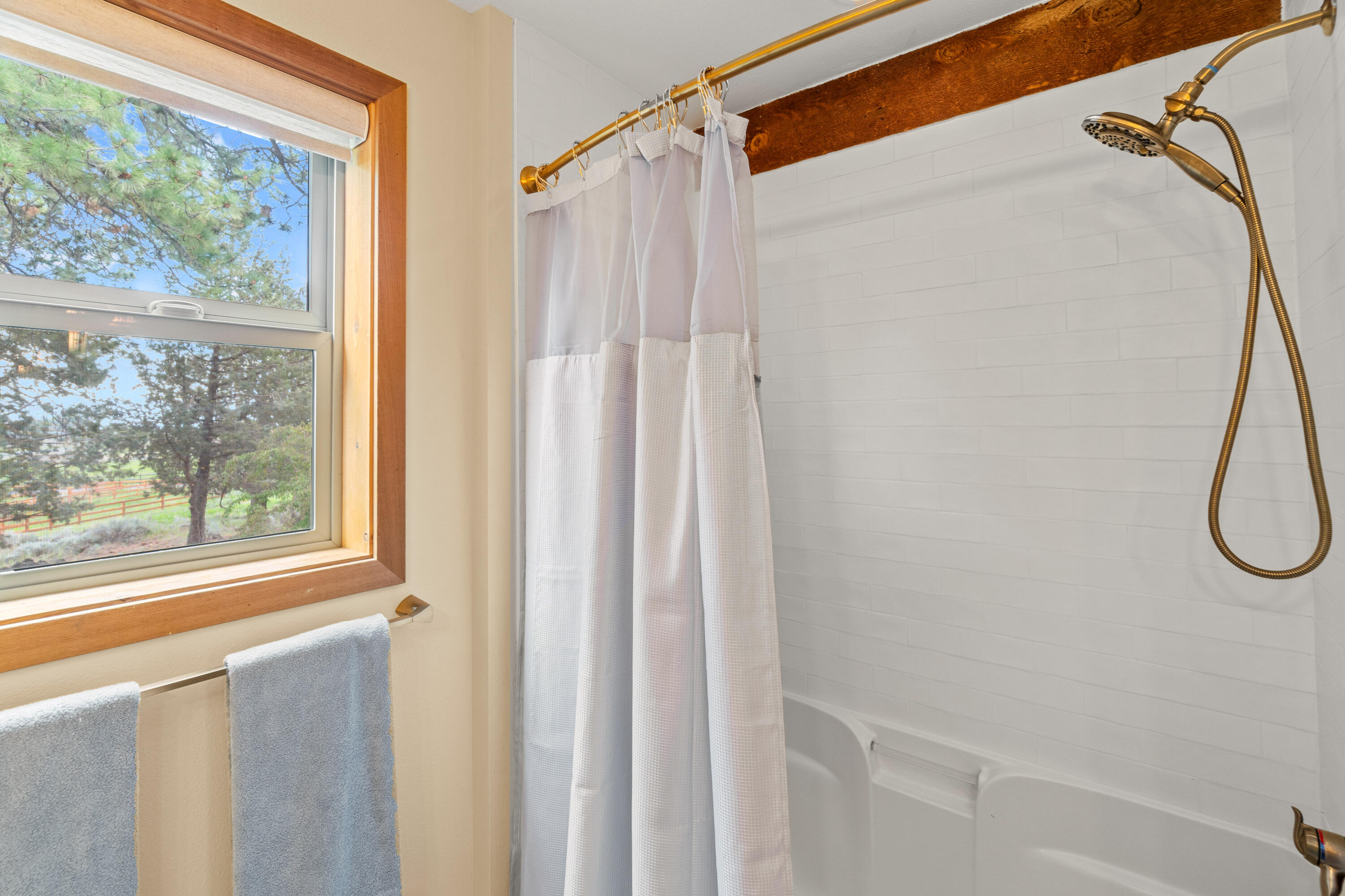 60359 Arnold Market Road