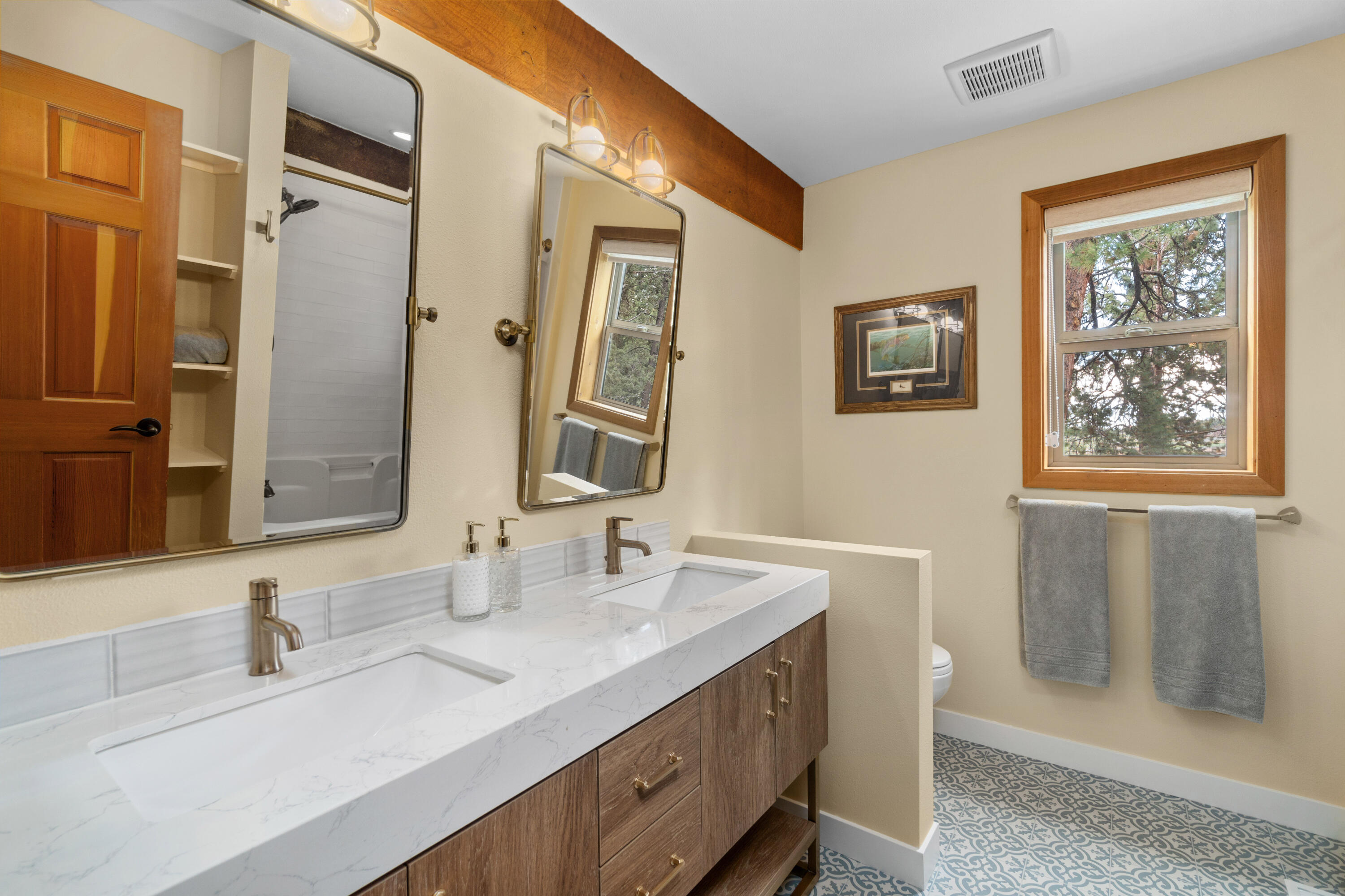 60359 Arnold Market Road