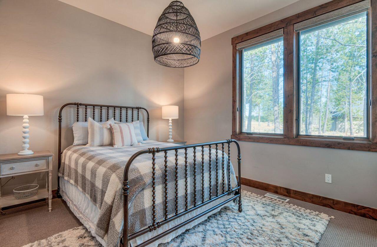 56647 Dancing Rock Loop