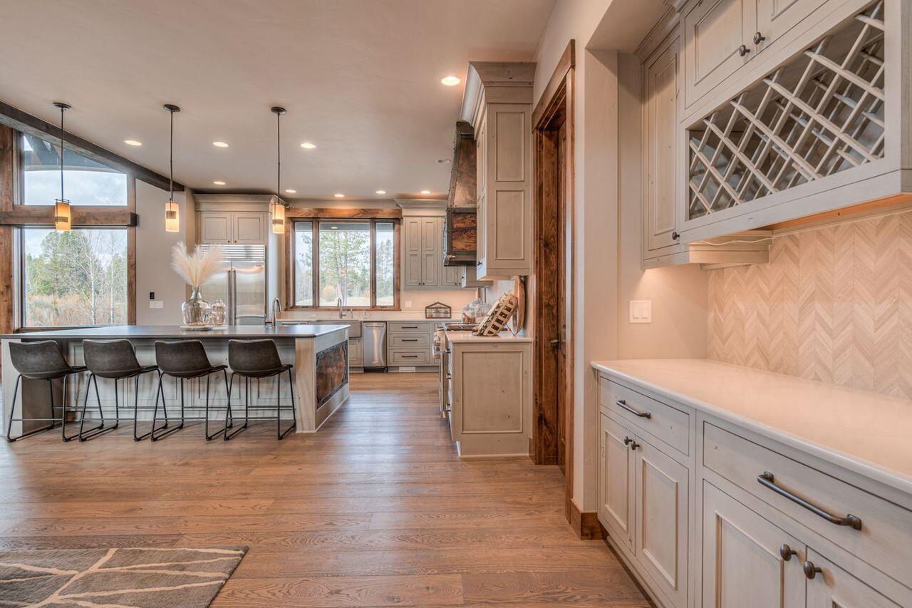 56647 Dancing Rock Loop