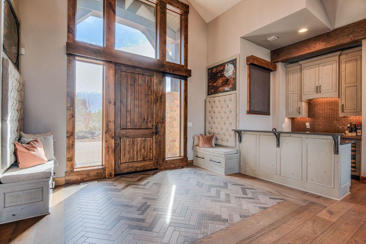 56647 Dancing Rock Loop