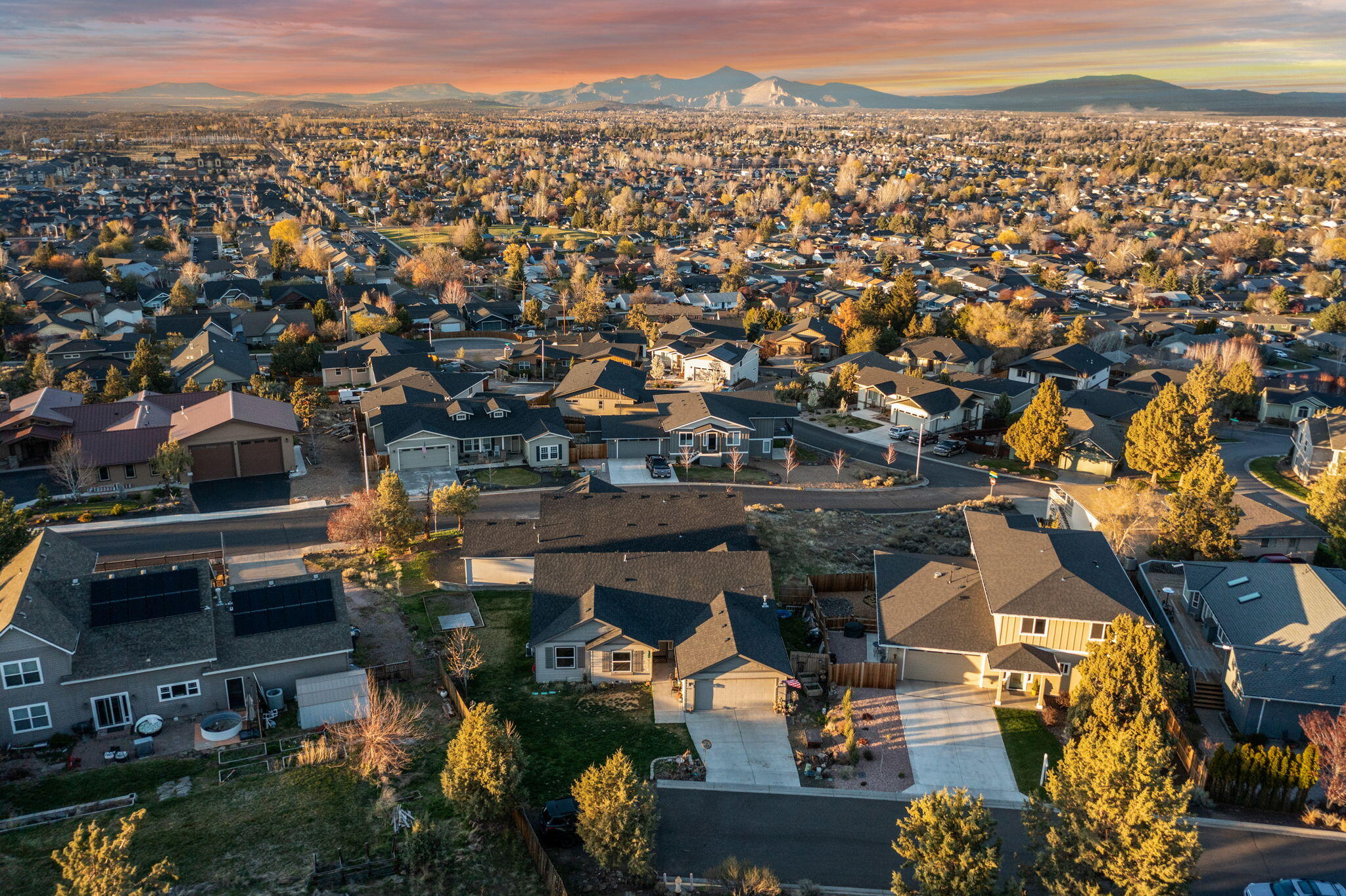 3535 SW Grandview Court