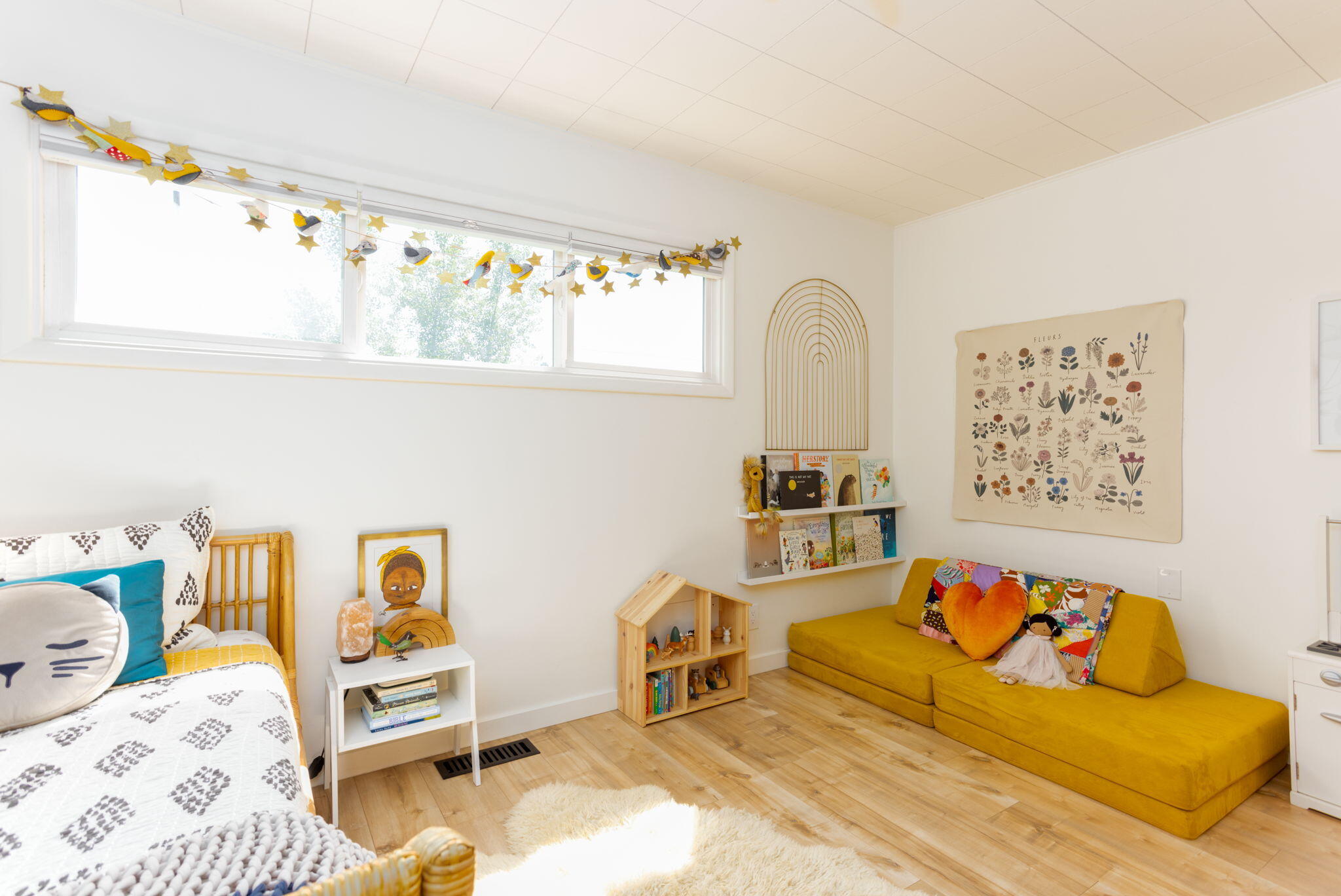 1199 SW Canyon Drive