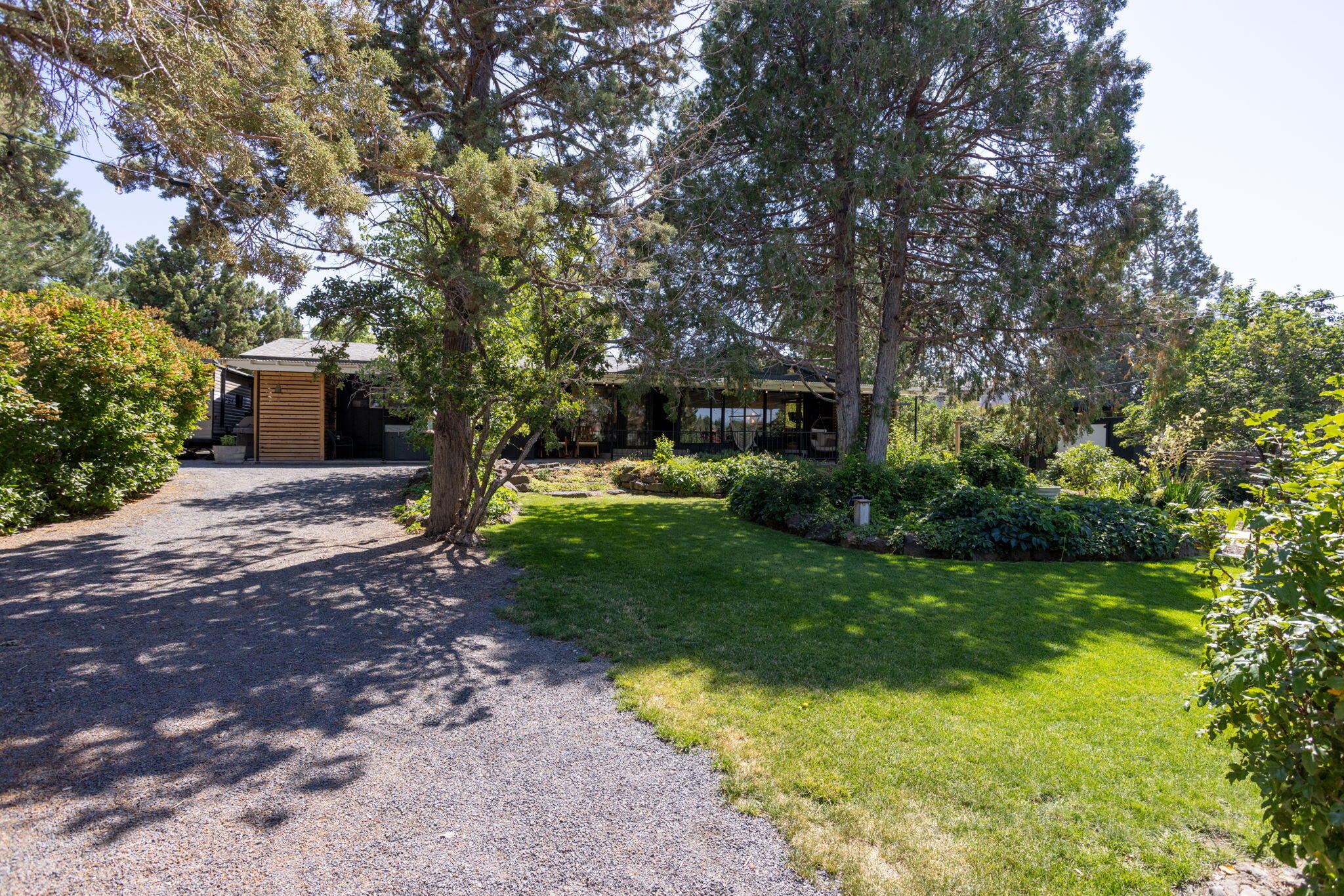 1199 SW Canyon Drive