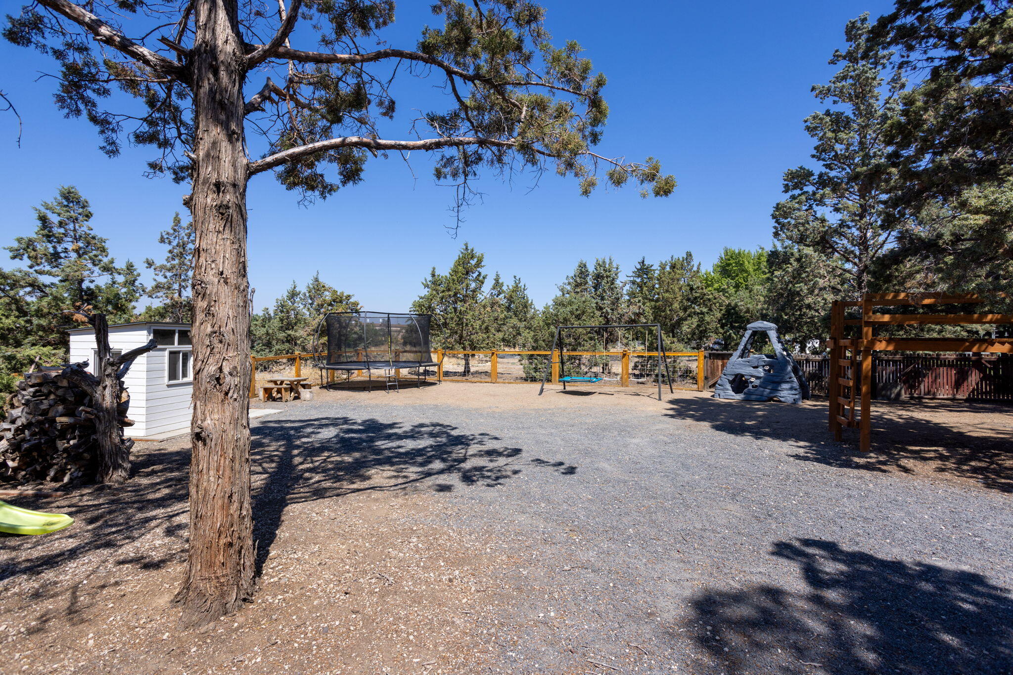 1199 SW Canyon Drive