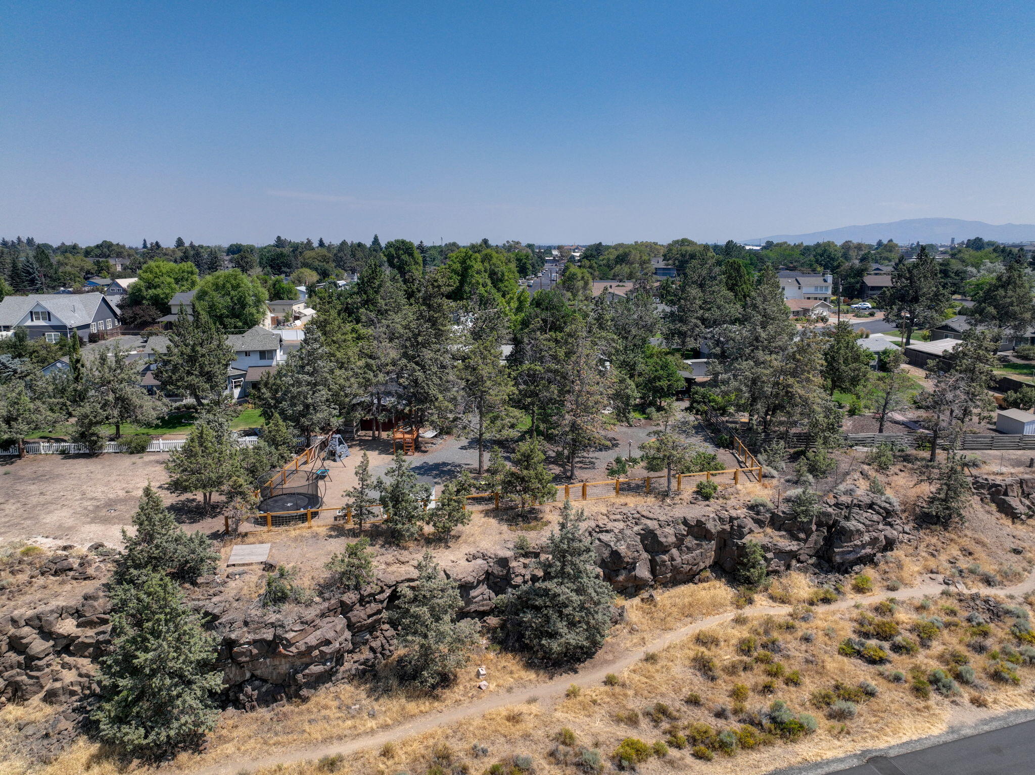 1199 SW Canyon Drive