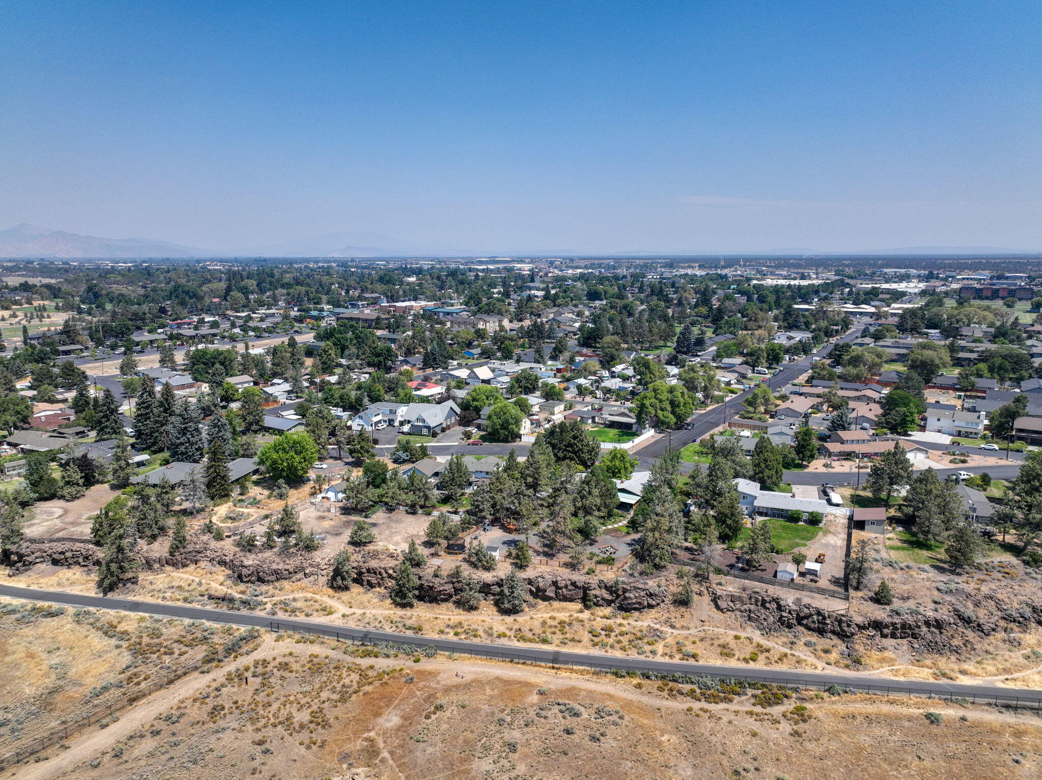 1199 SW Canyon Drive