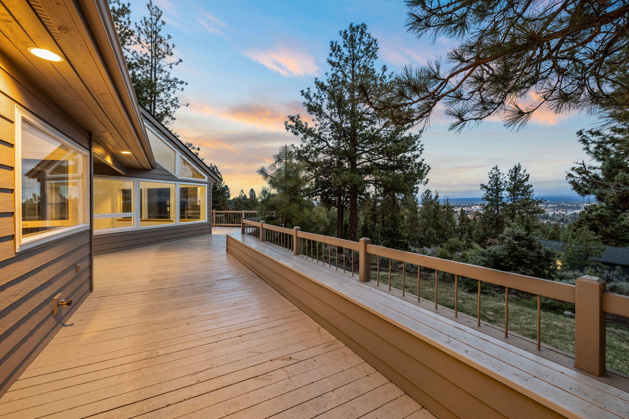 1281 NW City View Drive