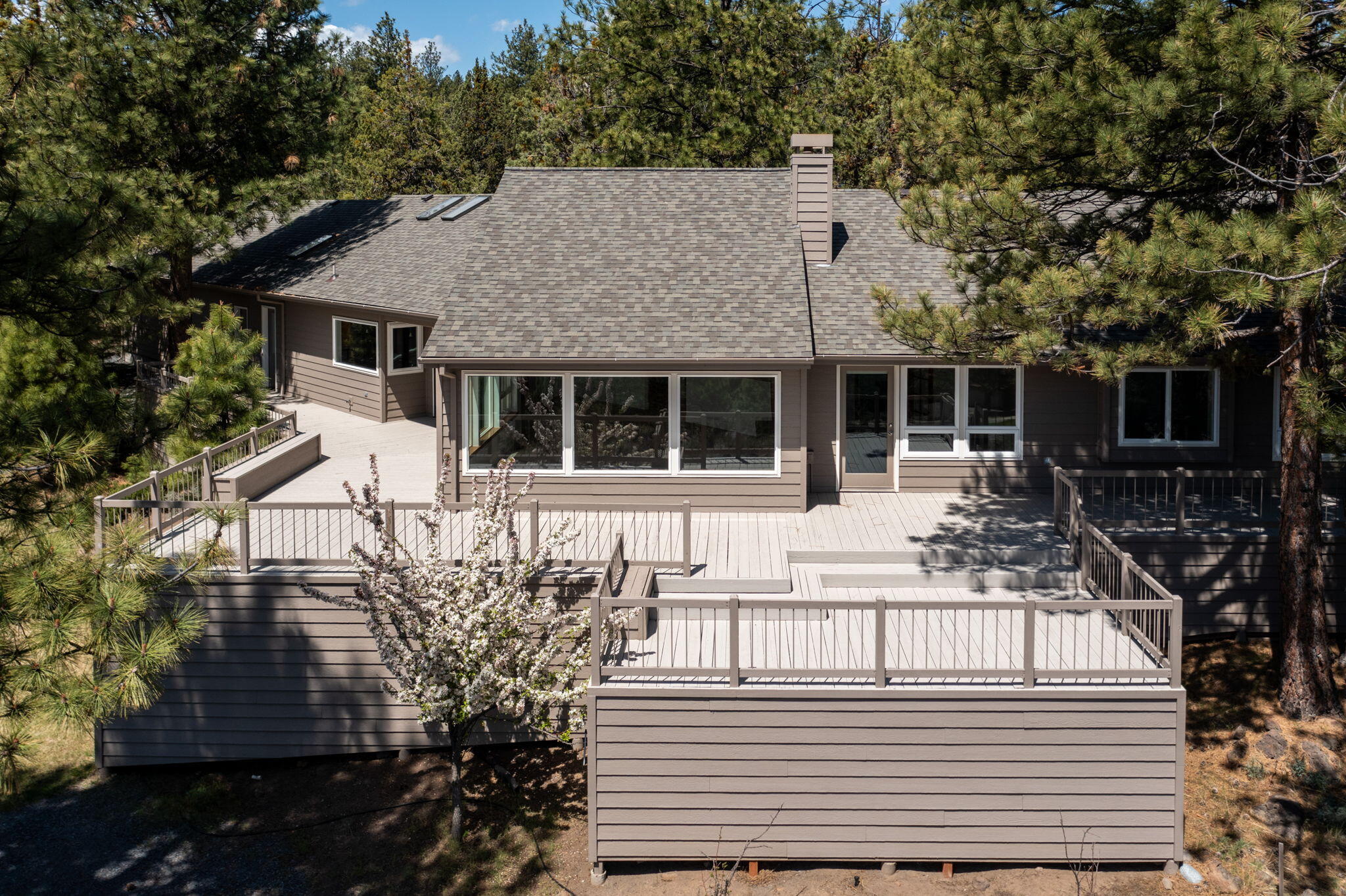 1281 NW City View Drive