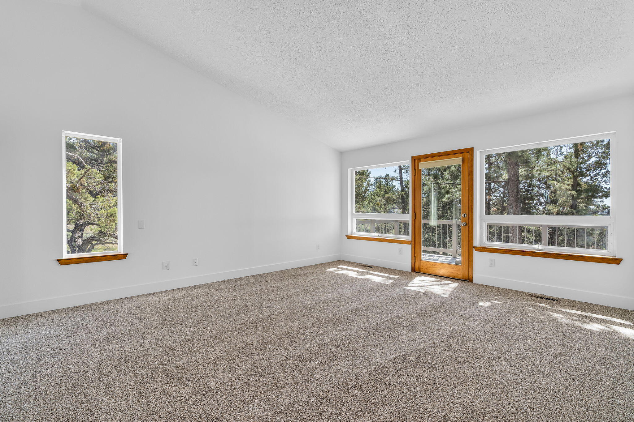 1281 NW City View Drive