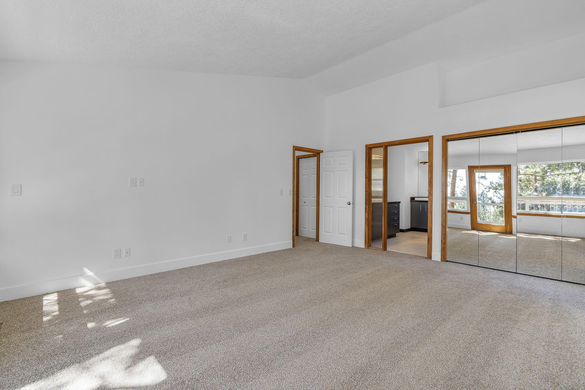 1281 NW City View Drive