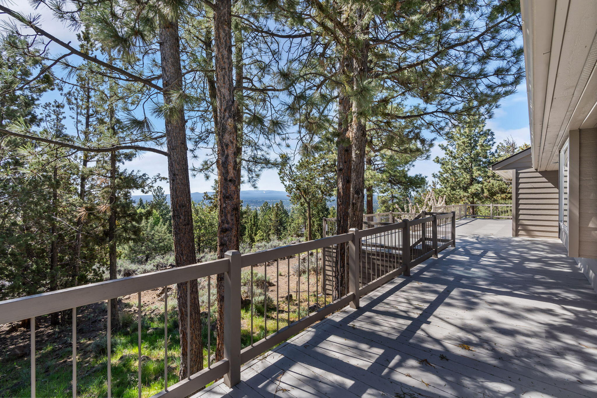 1281 NW City View Drive