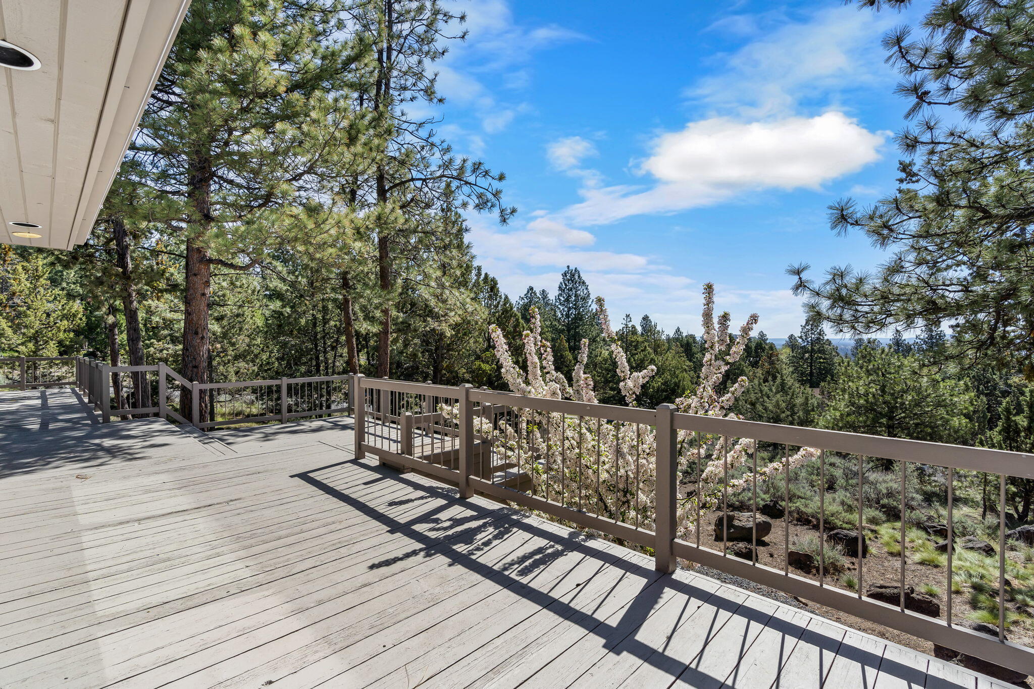 1281 NW City View Drive