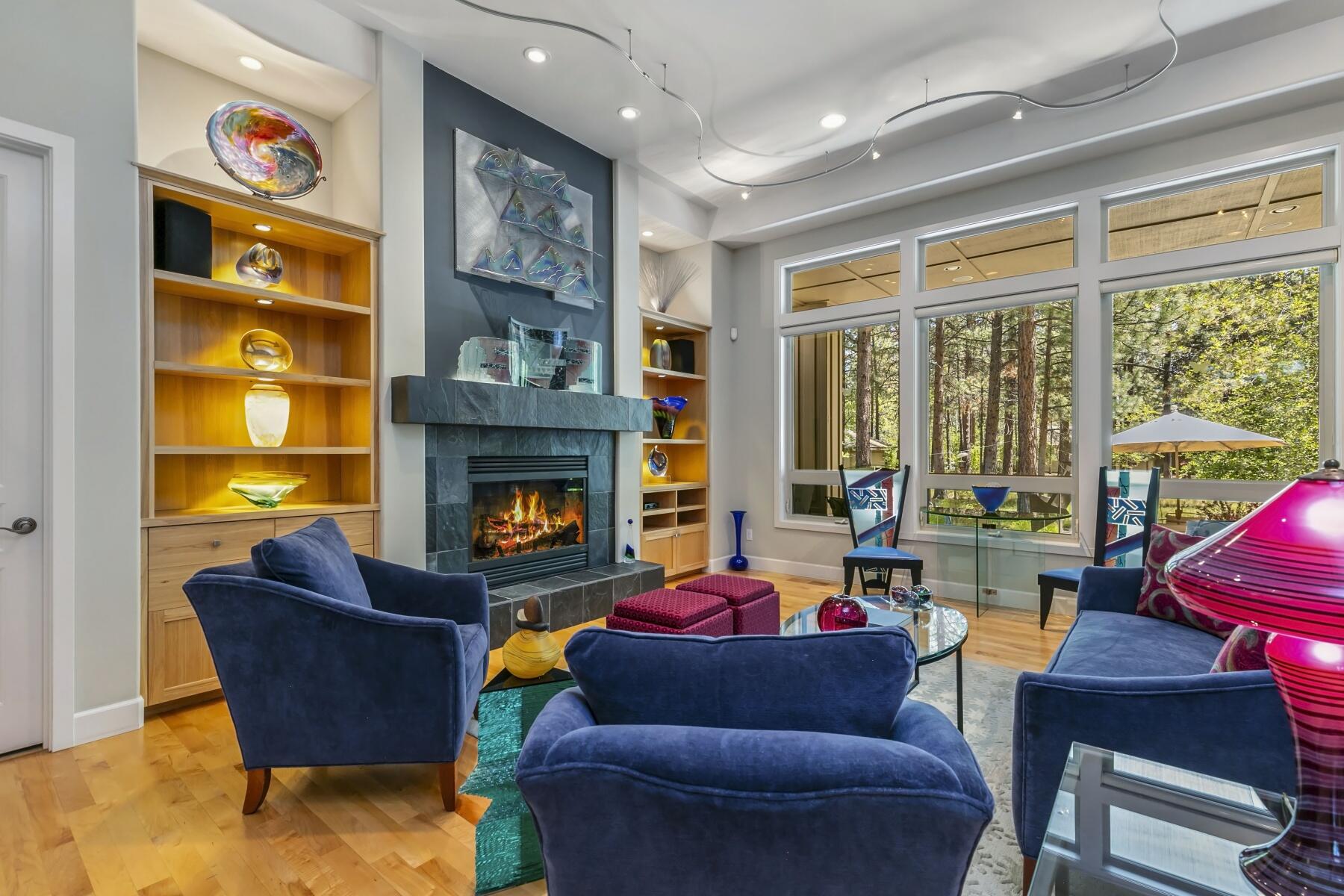 19292 Green lakes Loop