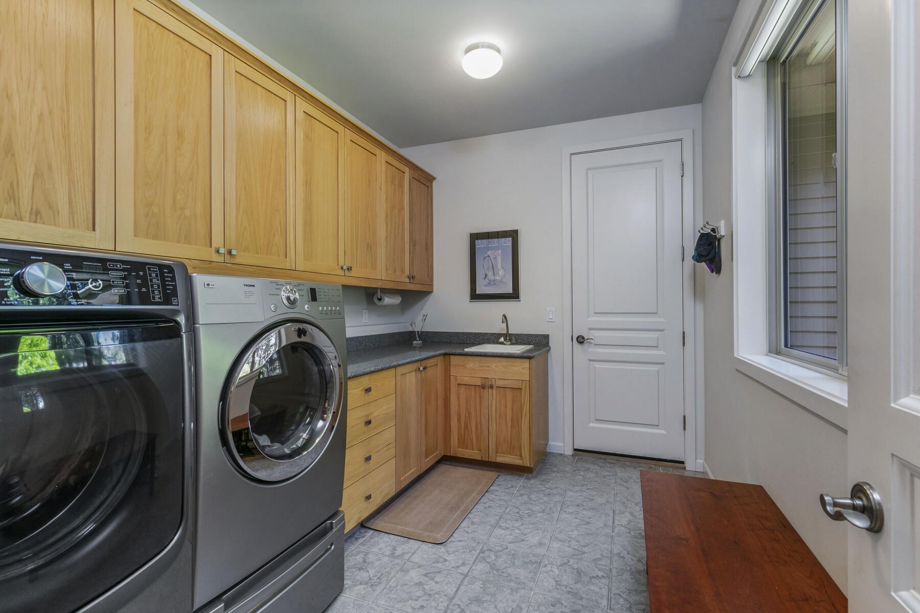 19292 Green lakes Loop