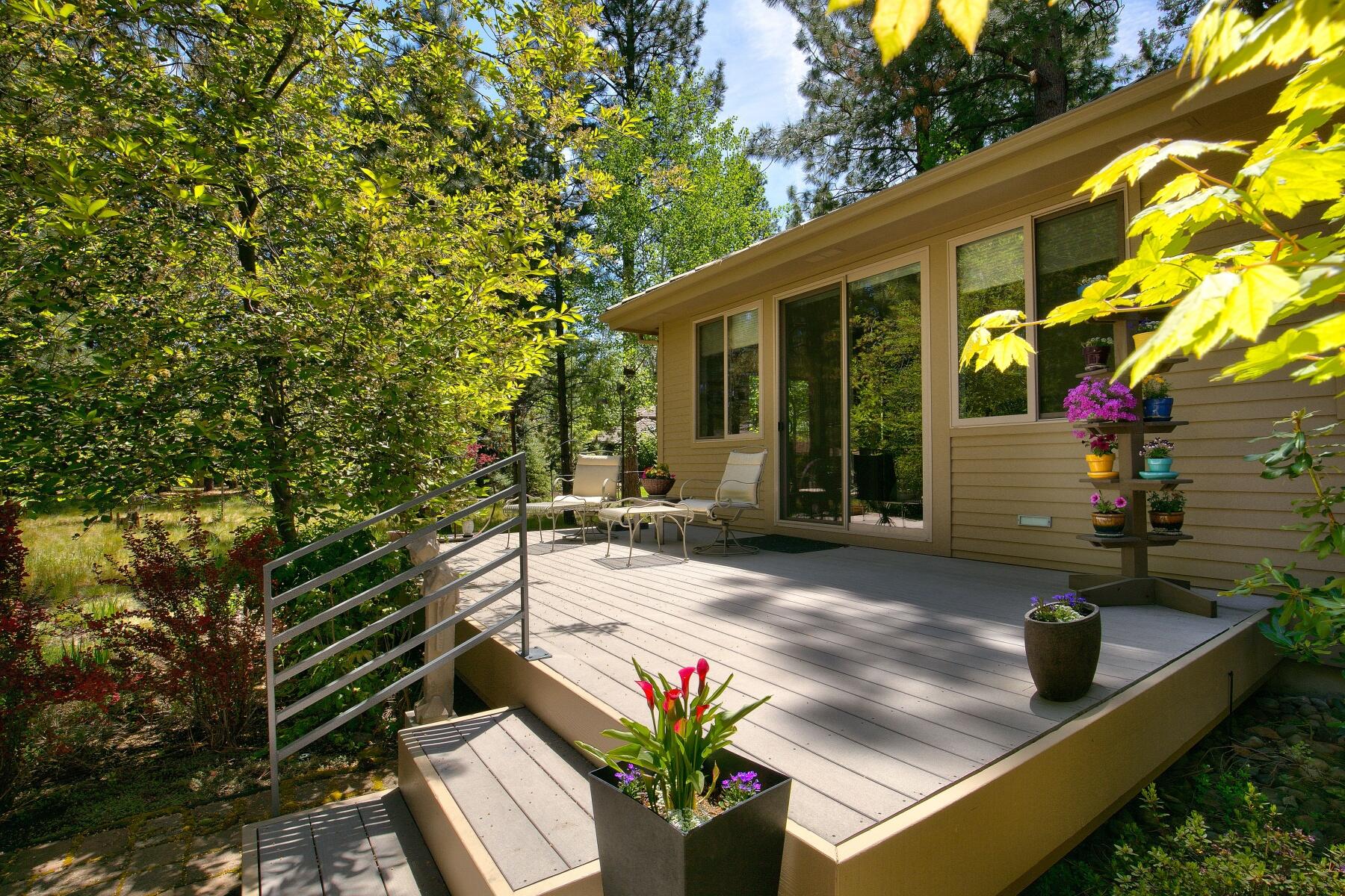 19292 Green lakes Loop