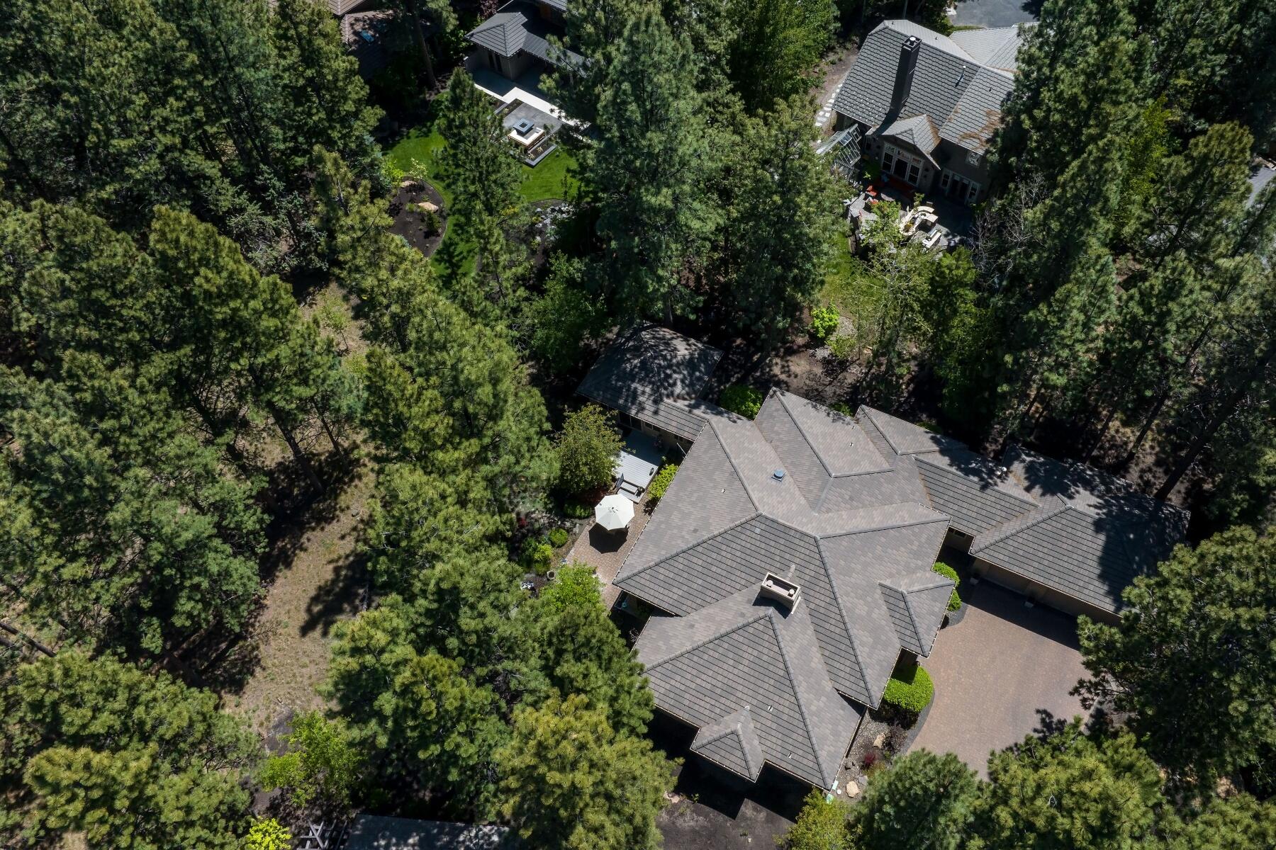 19292 Green lakes Loop