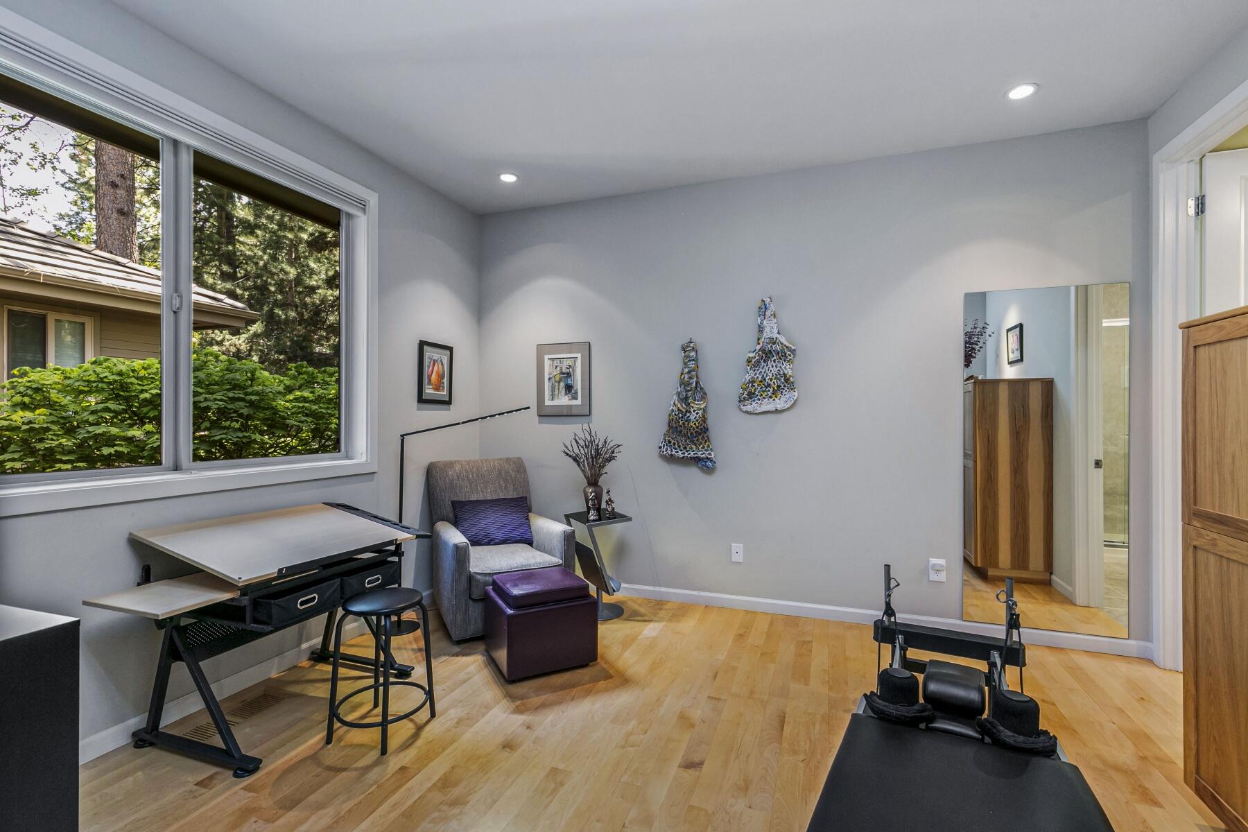 19292 Green lakes Loop