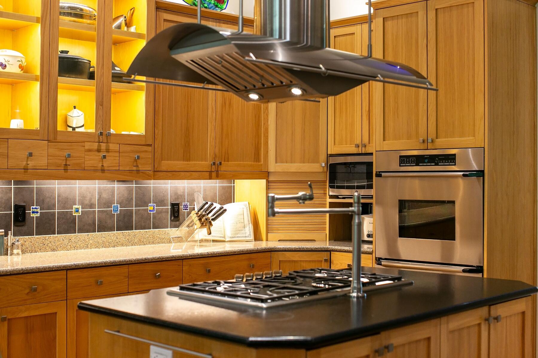 19292 Green lakes Loop