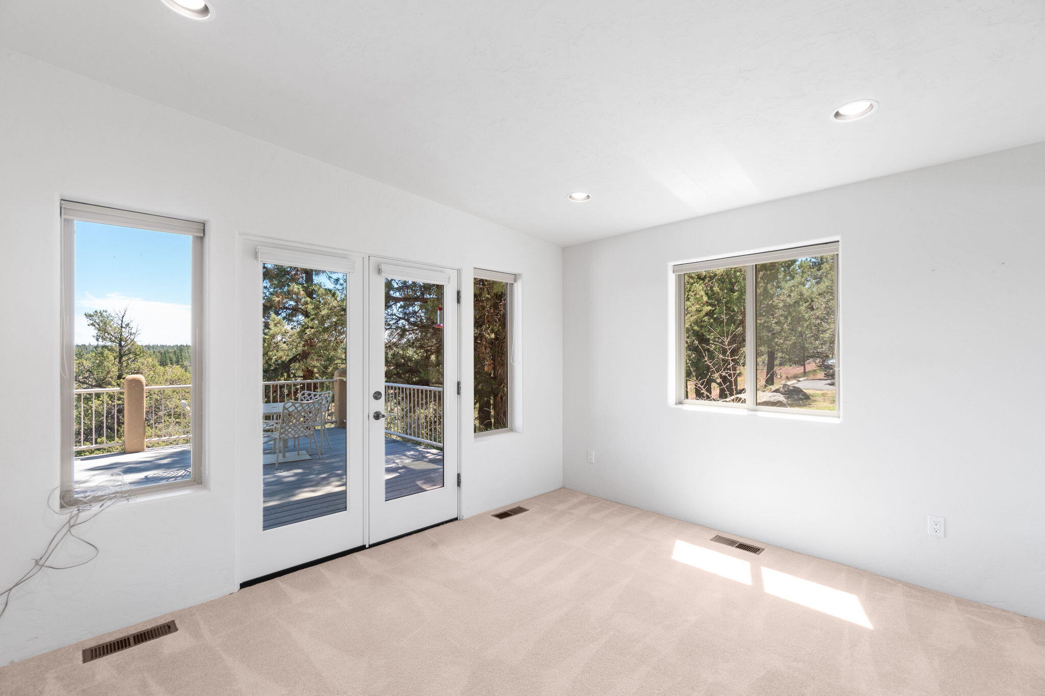 17625 Mountain View Road