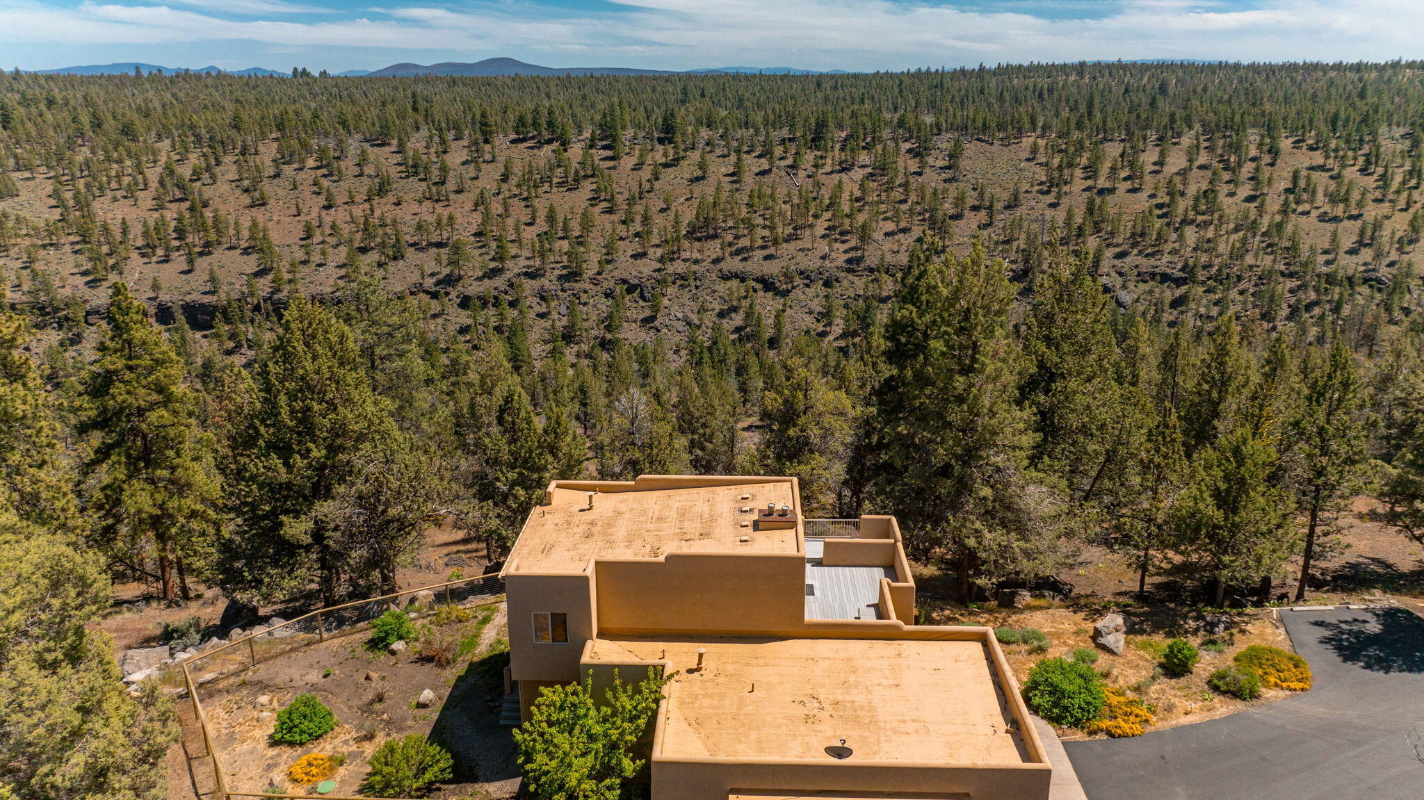 17625 Mountain View Road