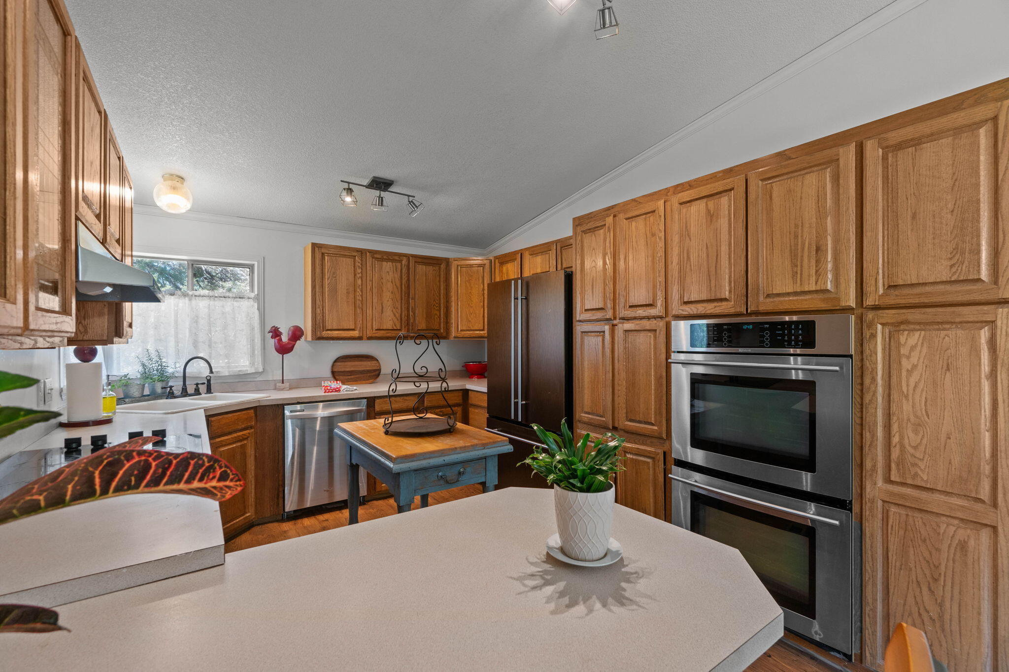 65922 and 65926 Waldron Trail