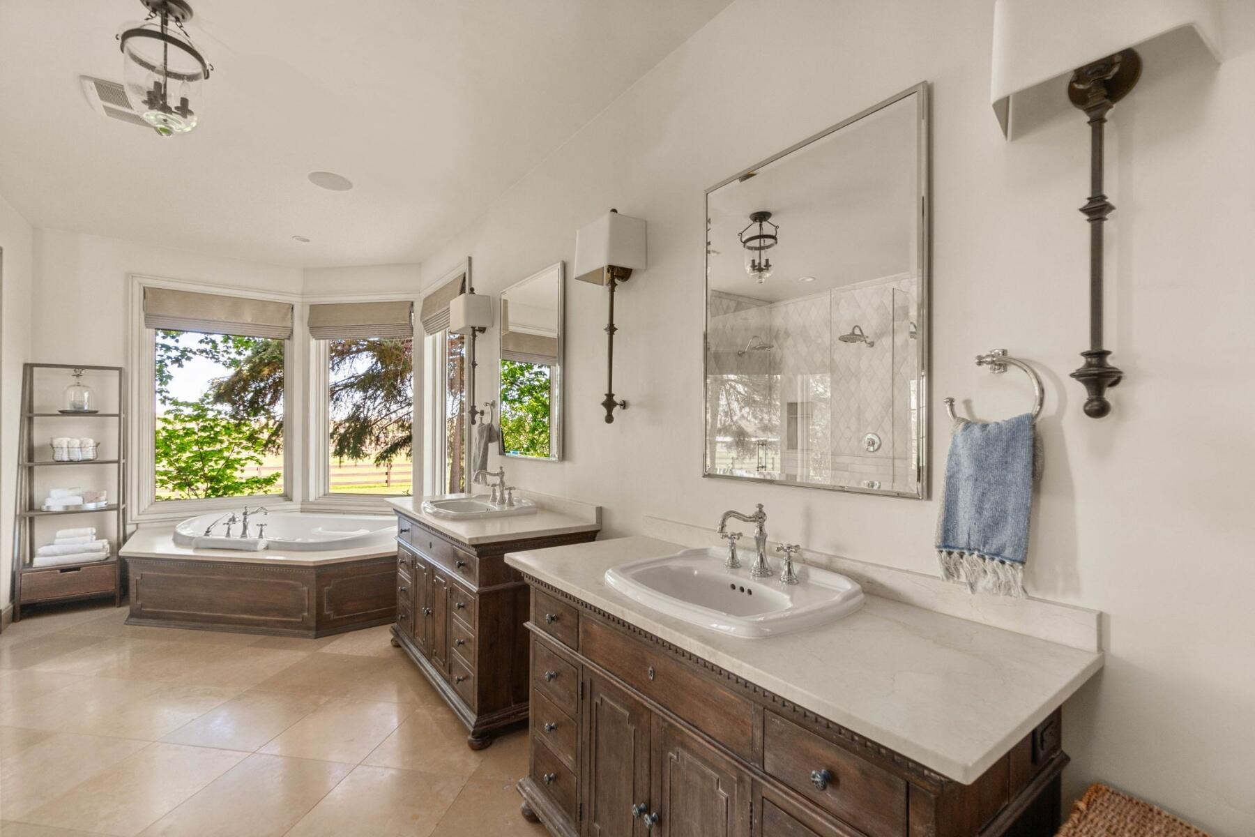 64095 Tamoli Lane