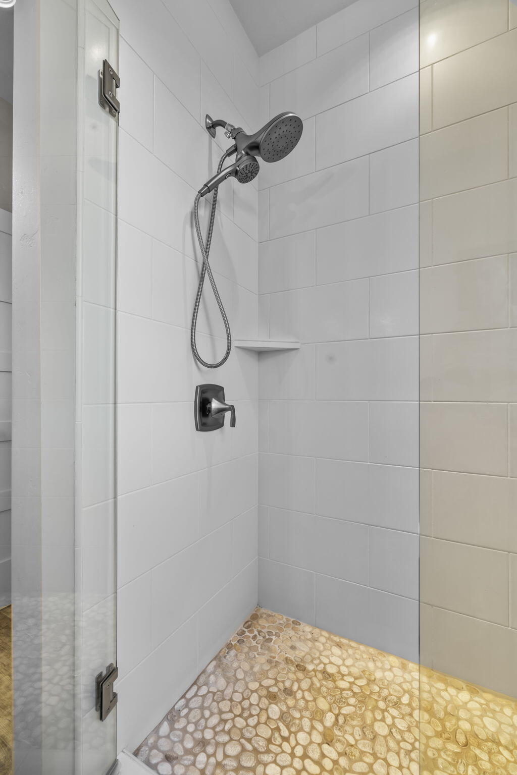 1875 NW Hartford Avenue