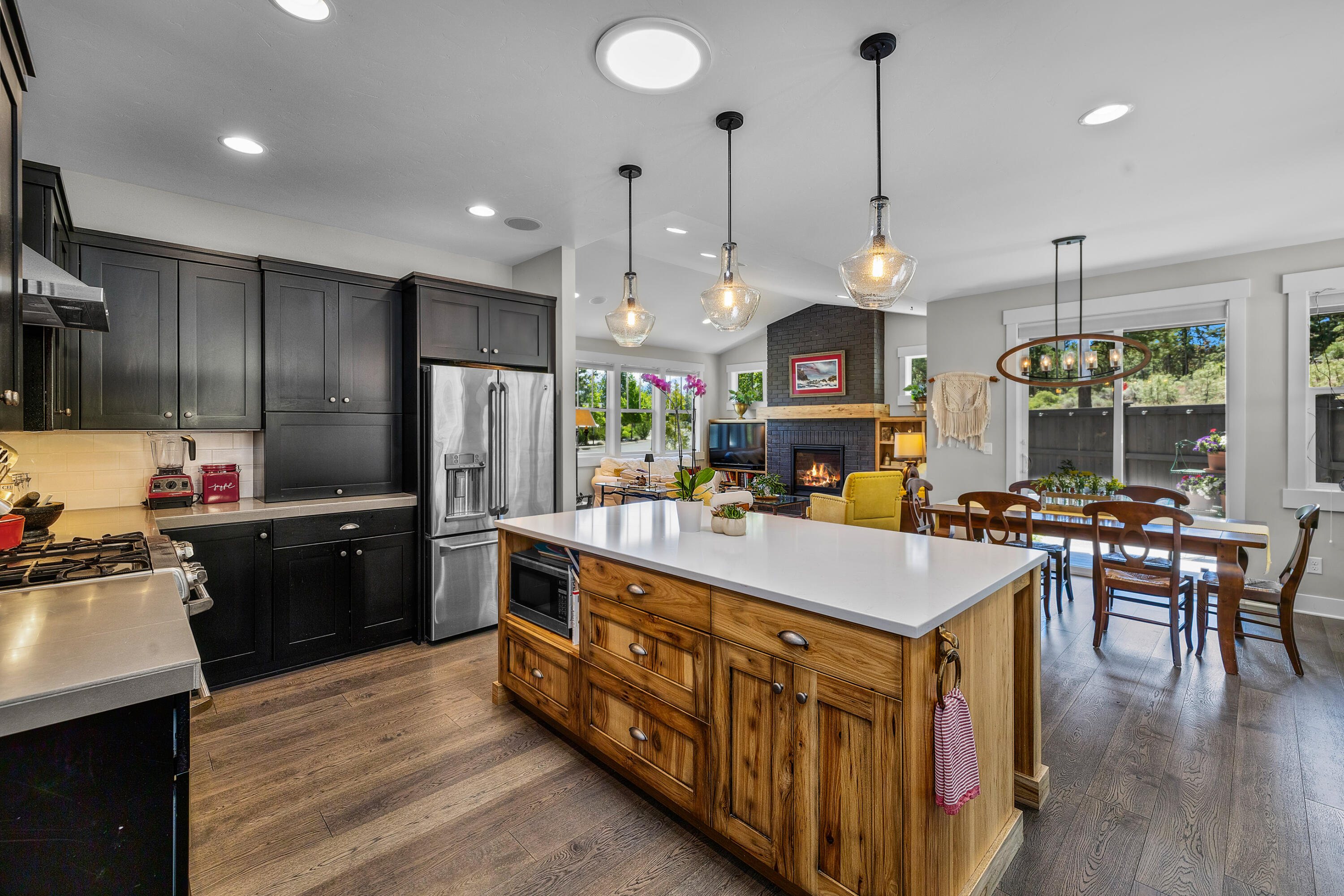 1875 NW Hartford Avenue