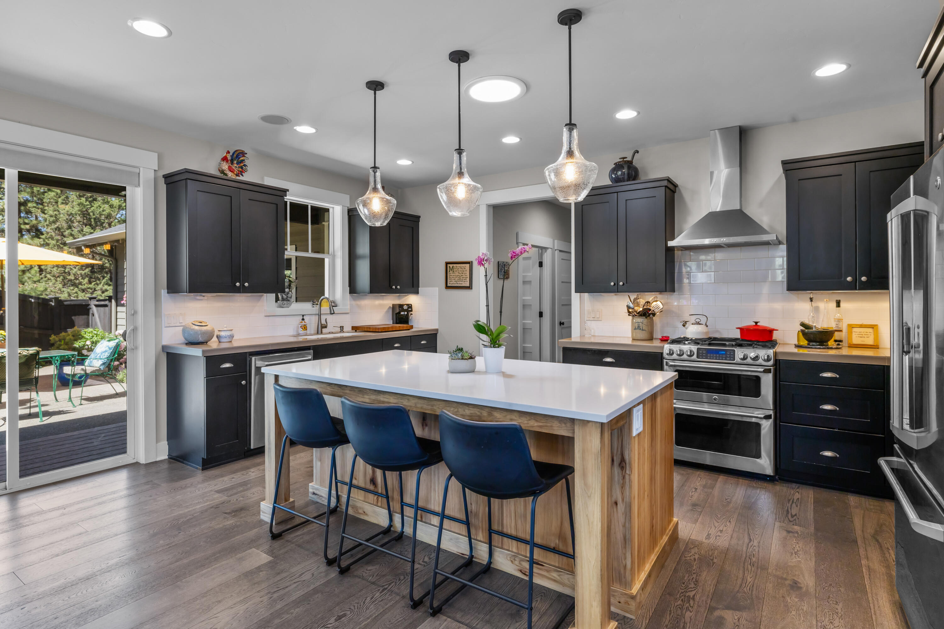 1875 NW Hartford Avenue