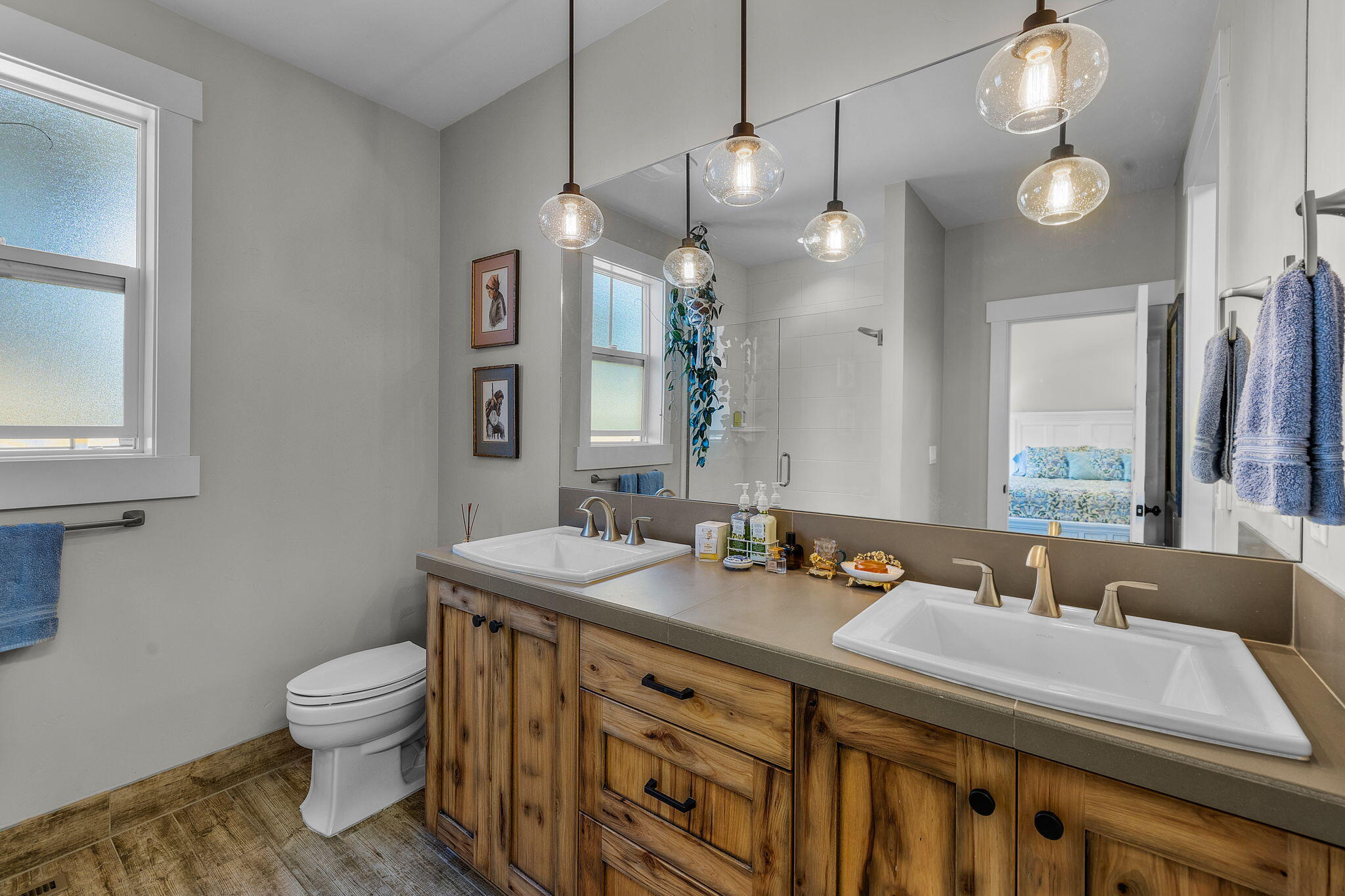 1875 NW Hartford Avenue