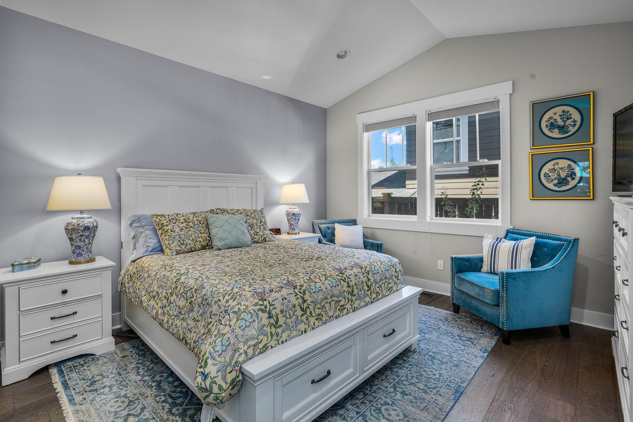 1875 NW Hartford Avenue