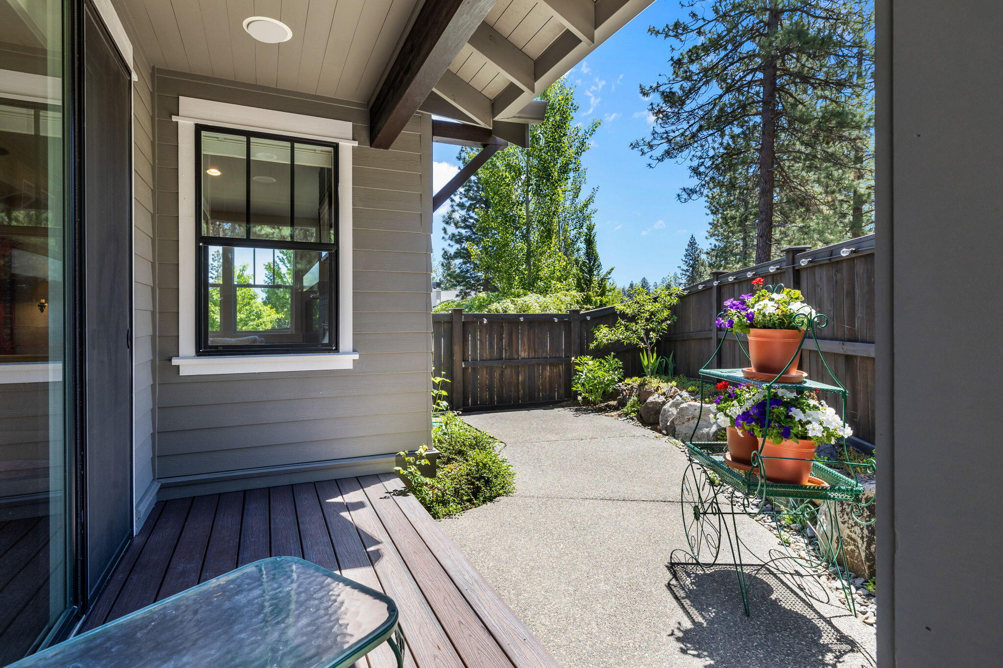 1875 NW Hartford Avenue