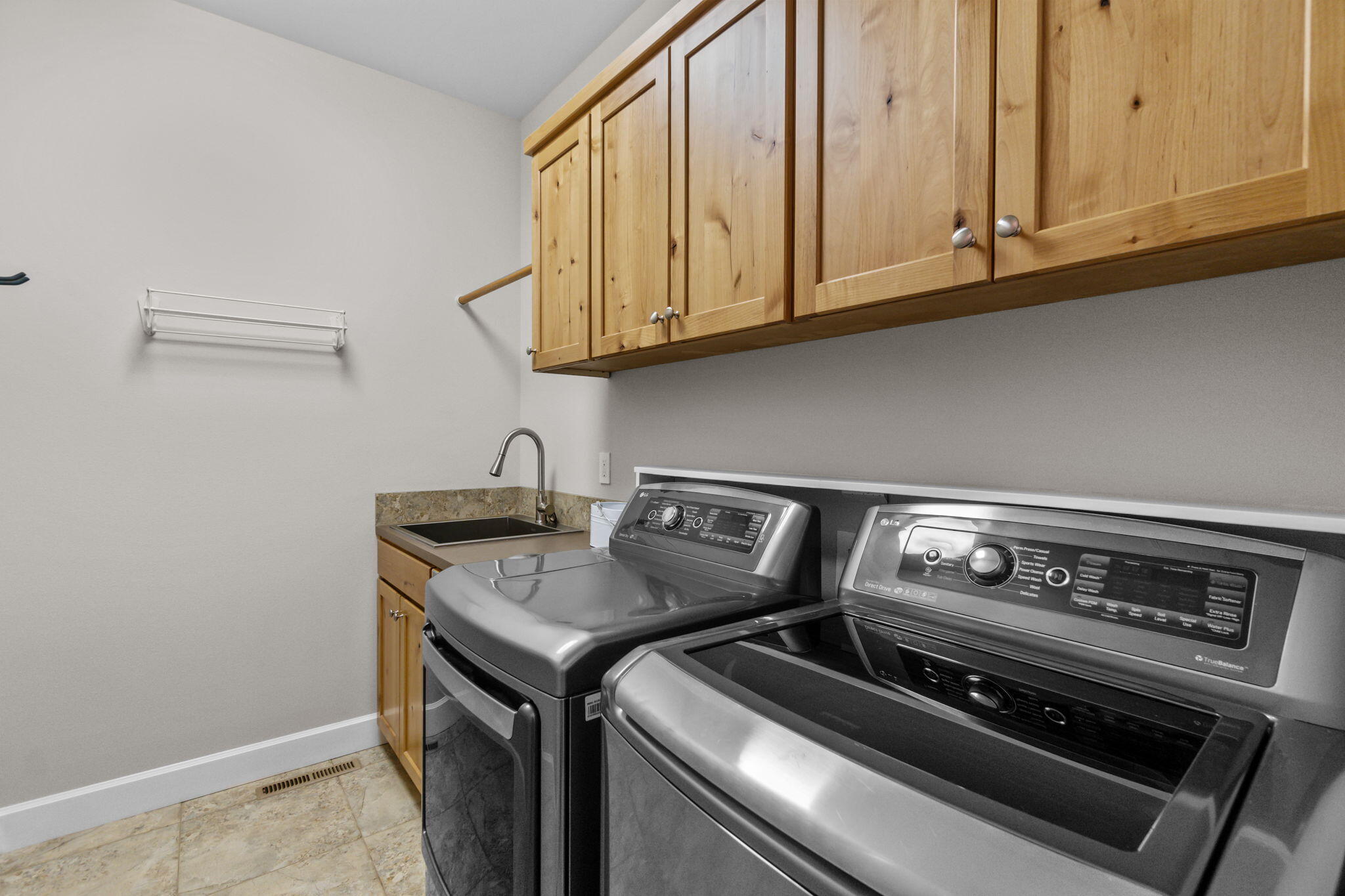 61031 Sky Harbor Drive