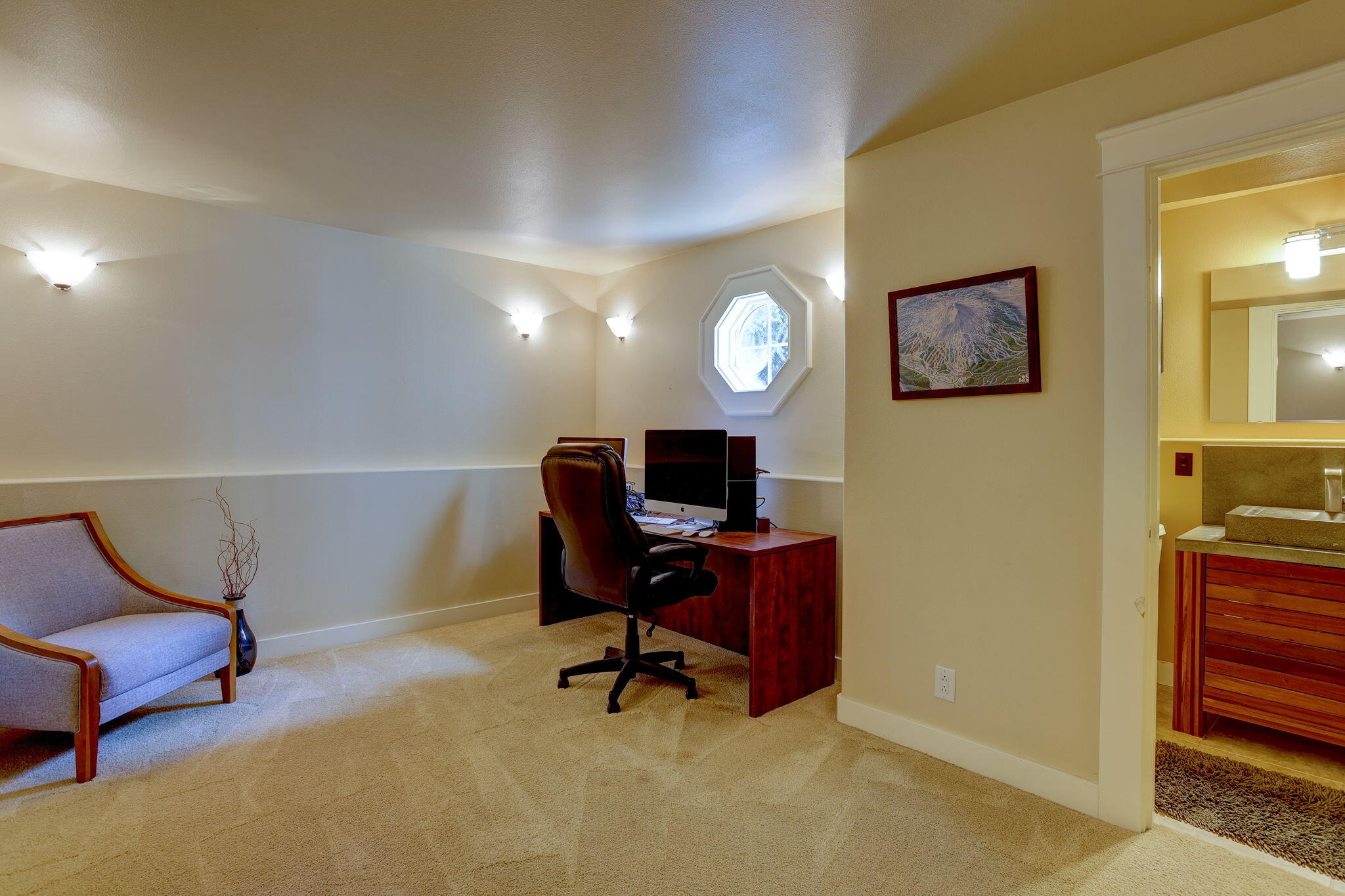 1850 NE Berg Way, Bend