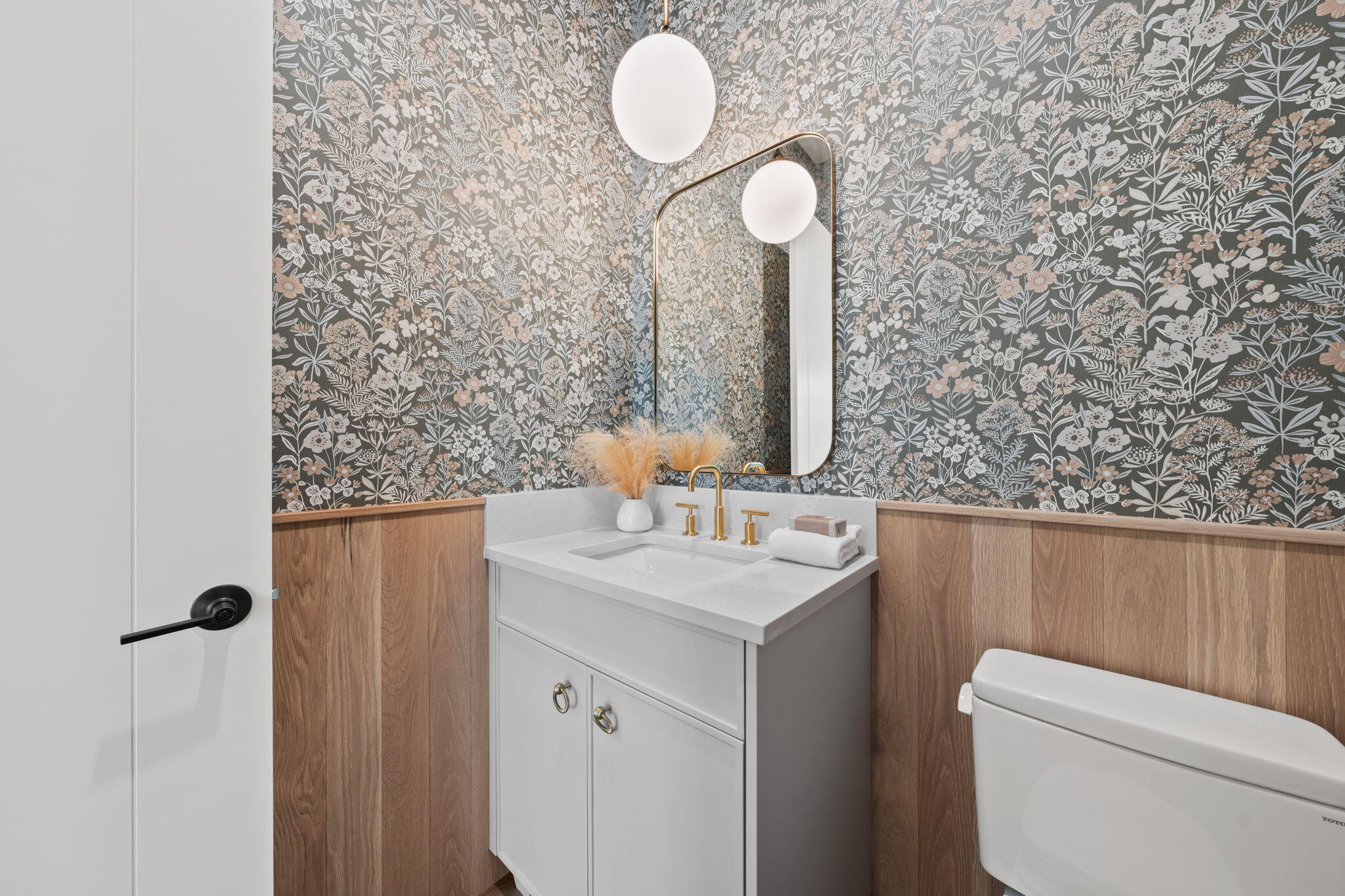 3190 NW Strickland Way, 197