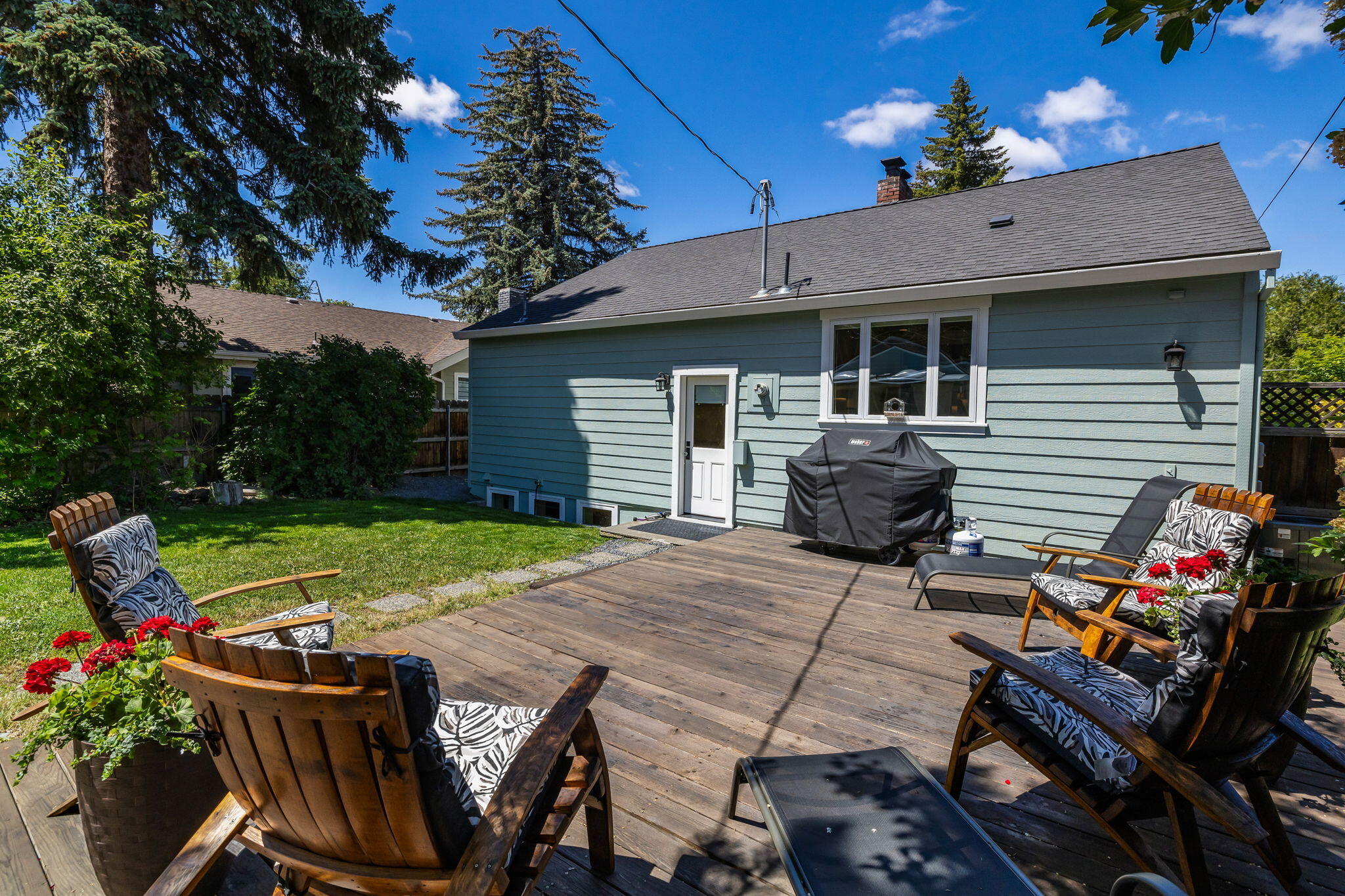 434 NW Riverside Boulevard