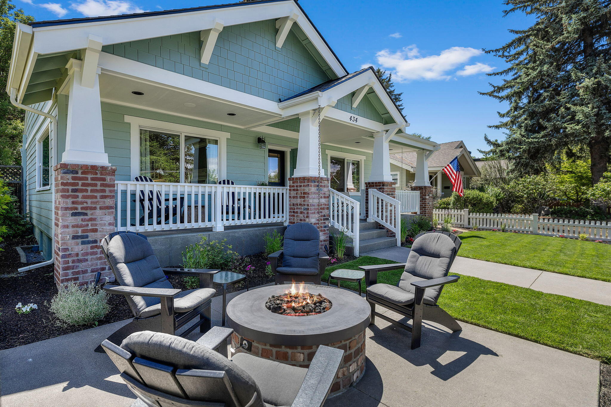 434 NW Riverside Boulevard