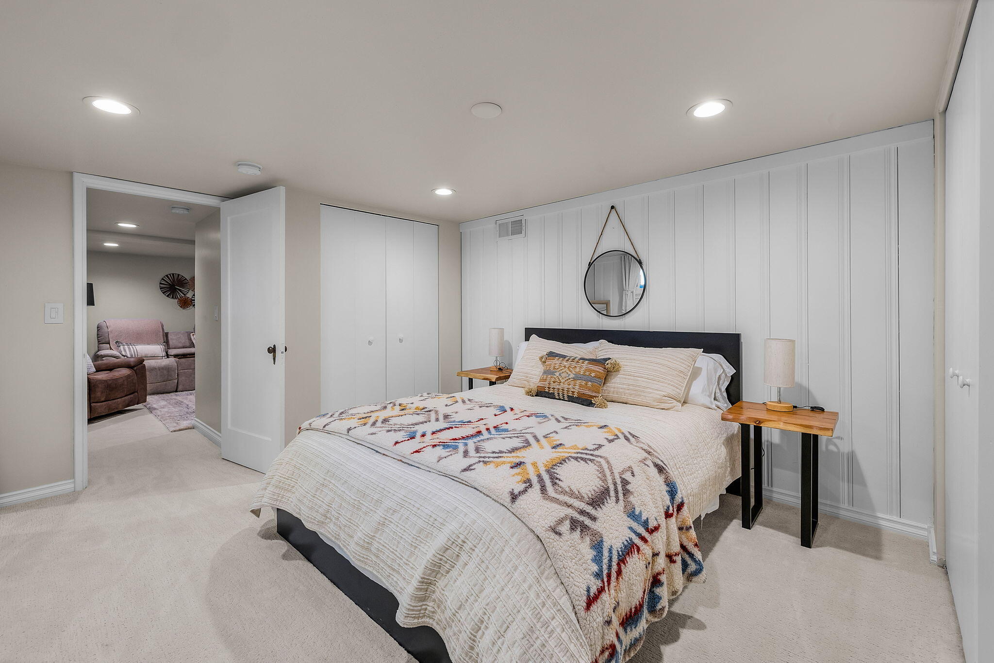 434 NW Riverside Boulevard