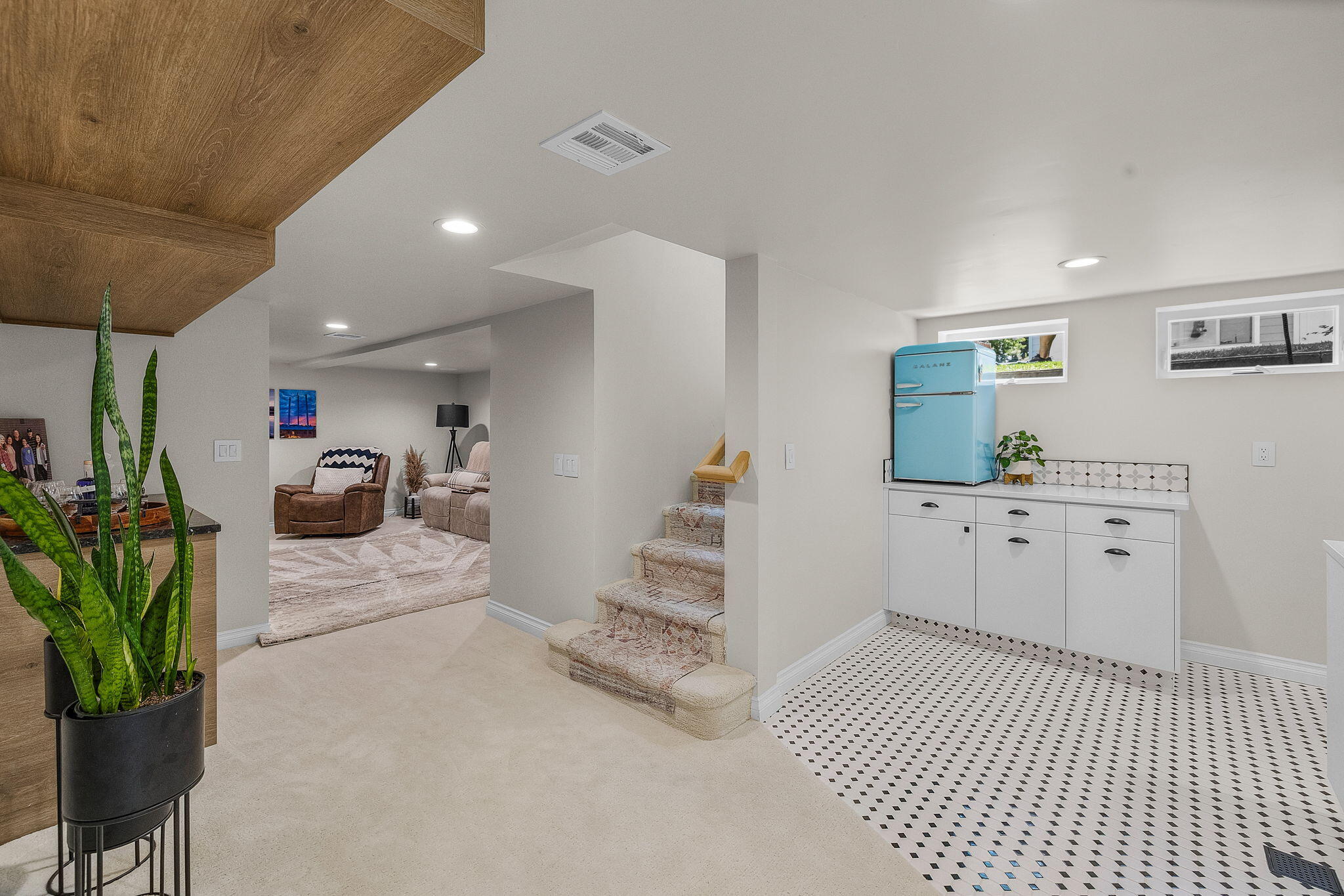 434 NW Riverside Boulevard