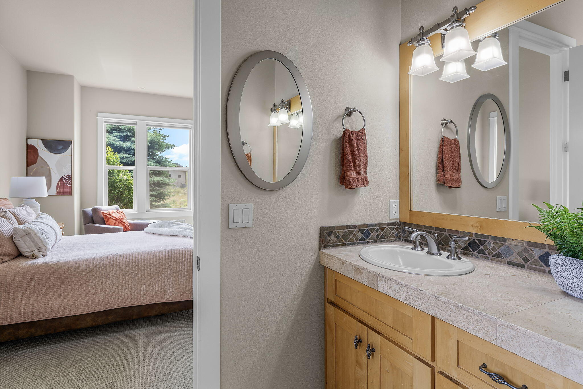 61879 Fall Creek Loop