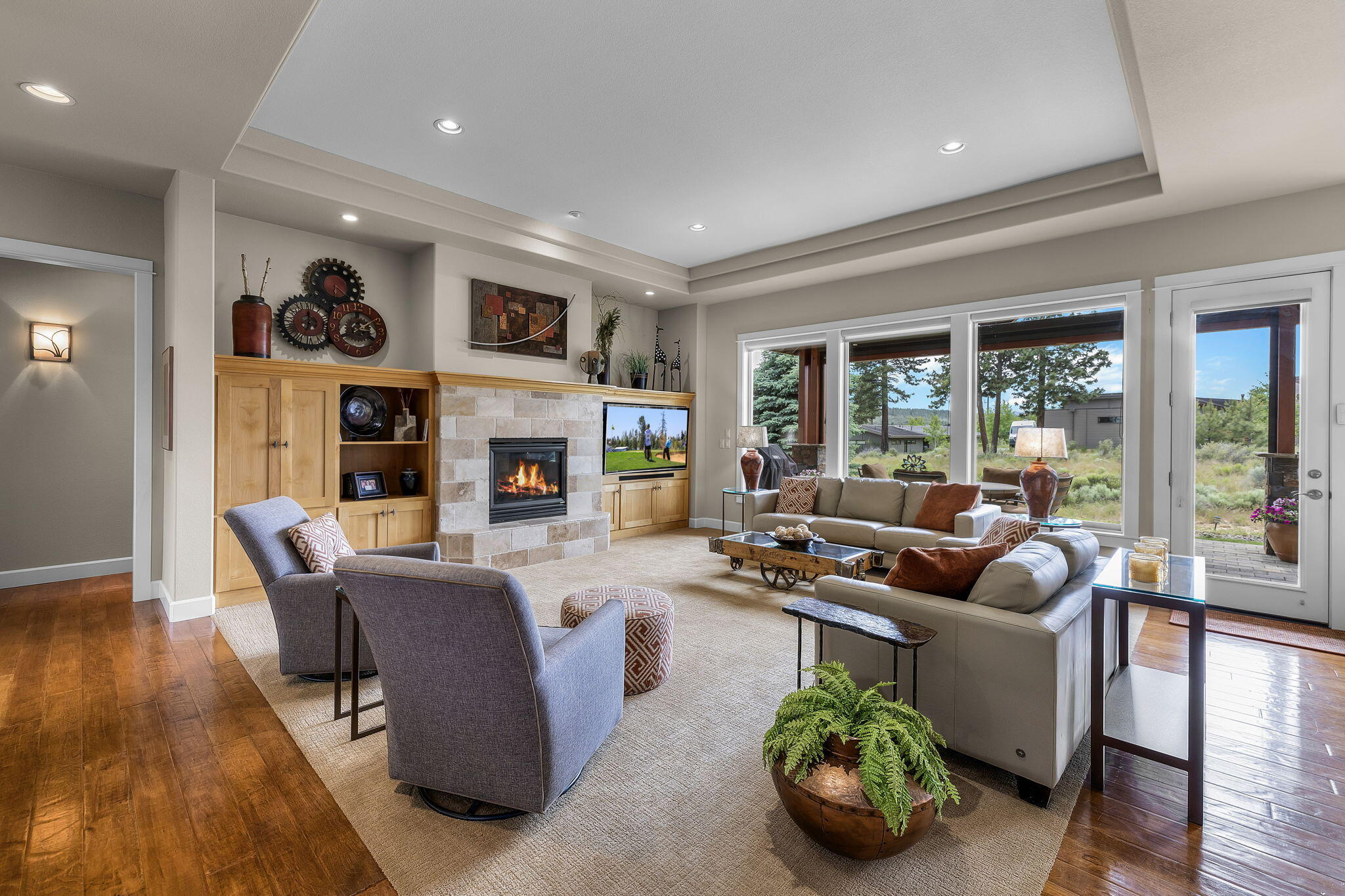 61879 Fall Creek Loop