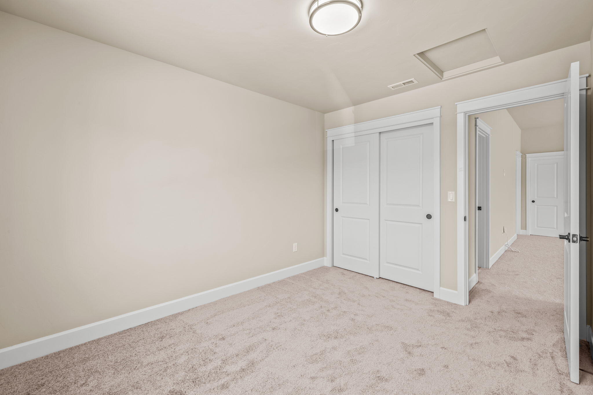 3807 NE Purcell Boulevard