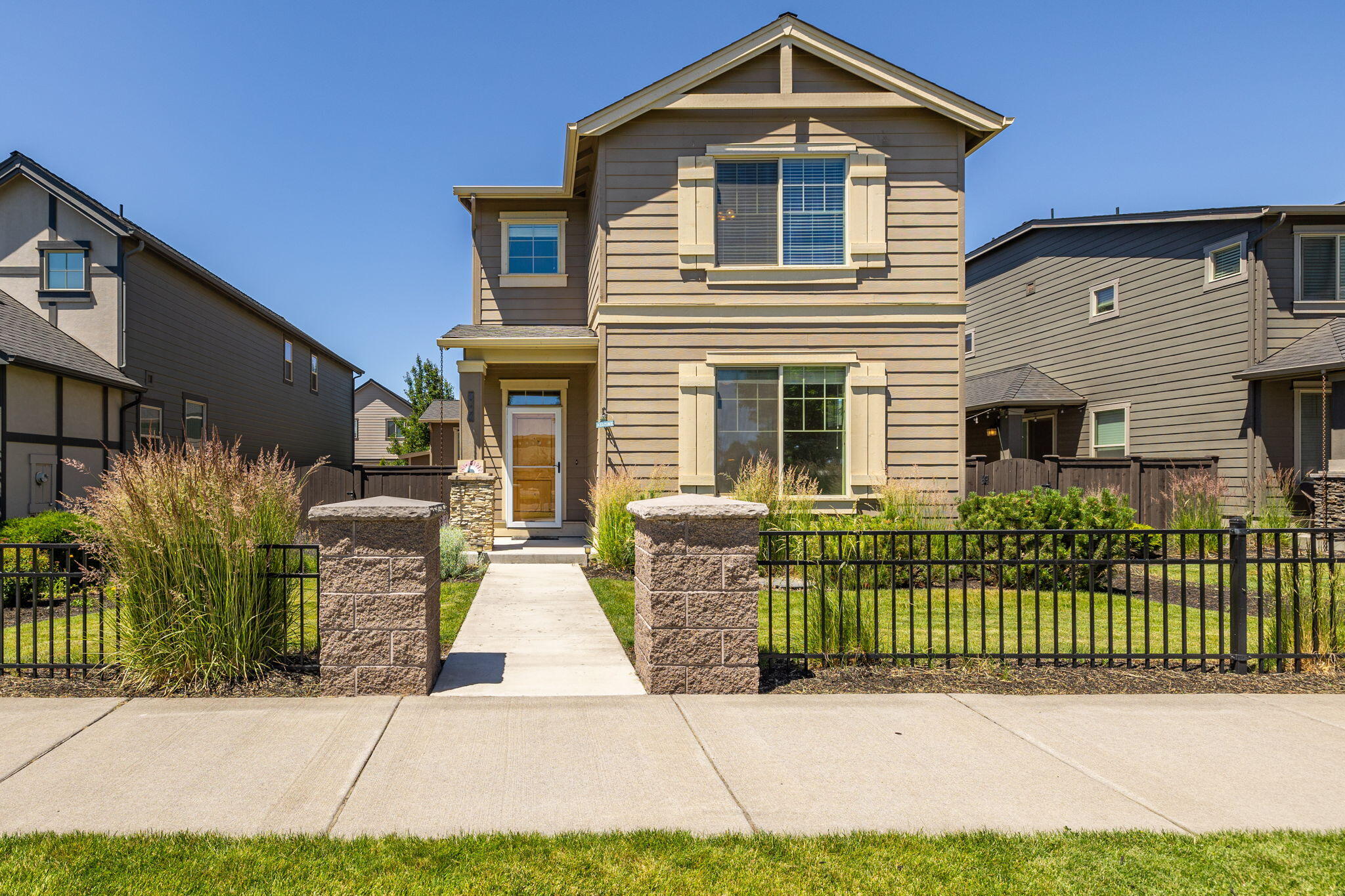 3807 NE Purcell Boulevard