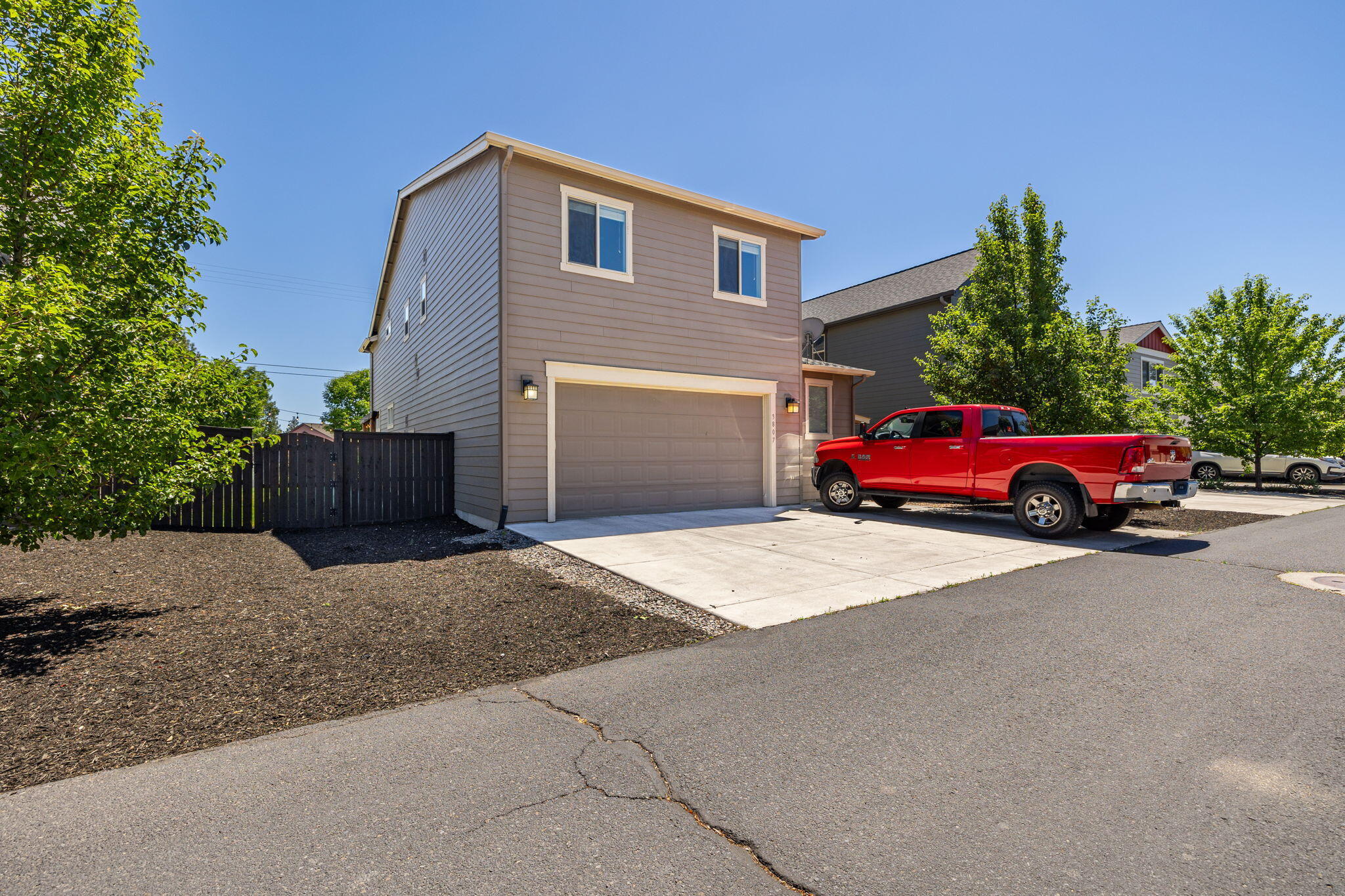 3807 NE Purcell Boulevard