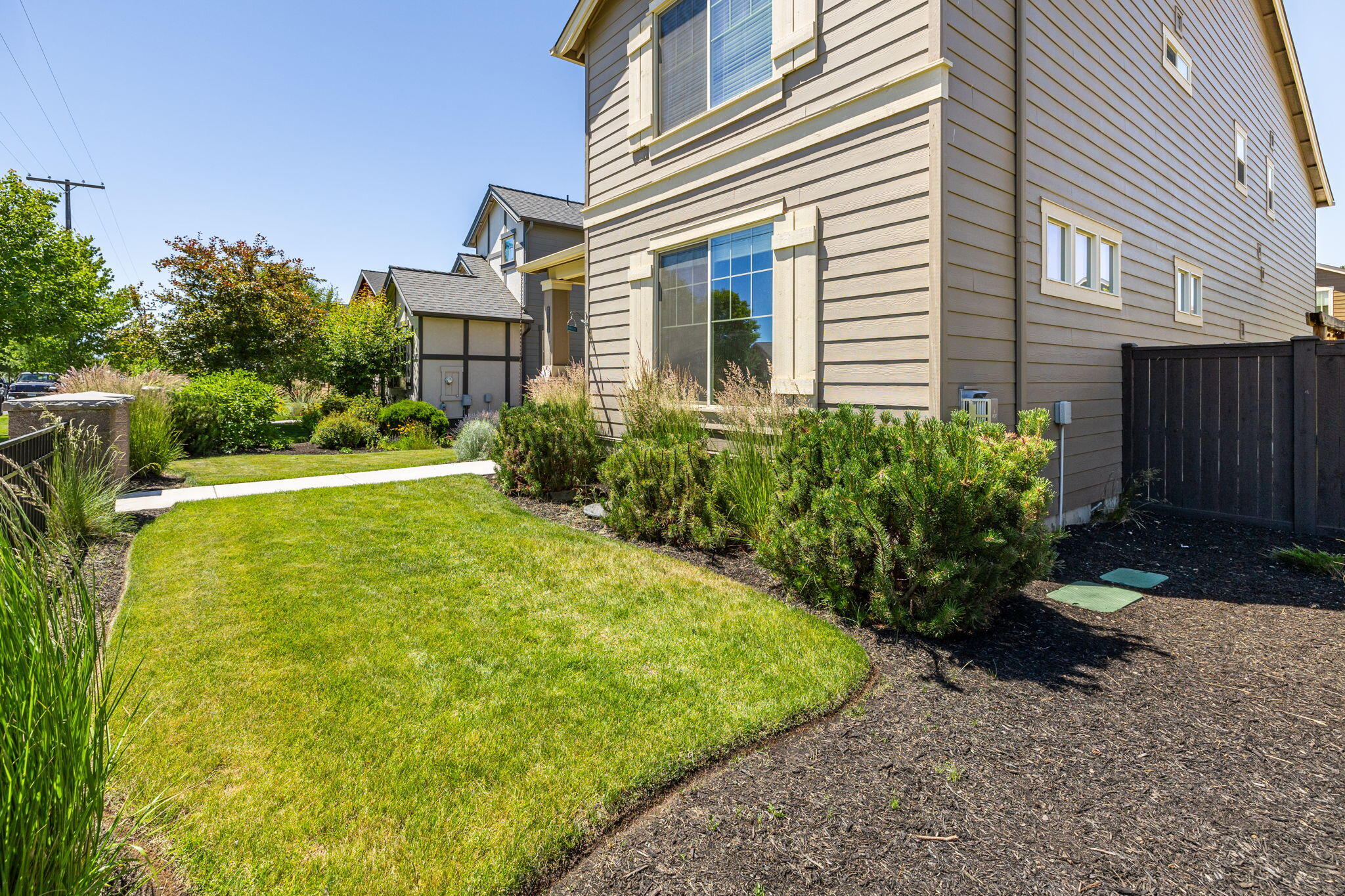 3807 NE Purcell Boulevard