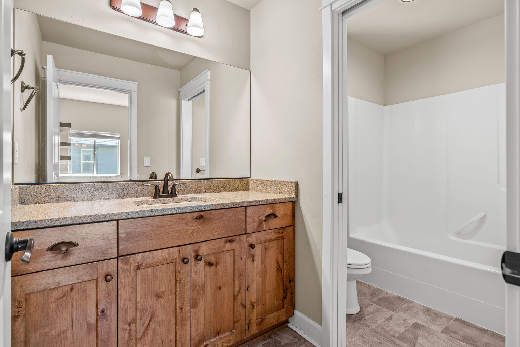 3807 NE Purcell Boulevard