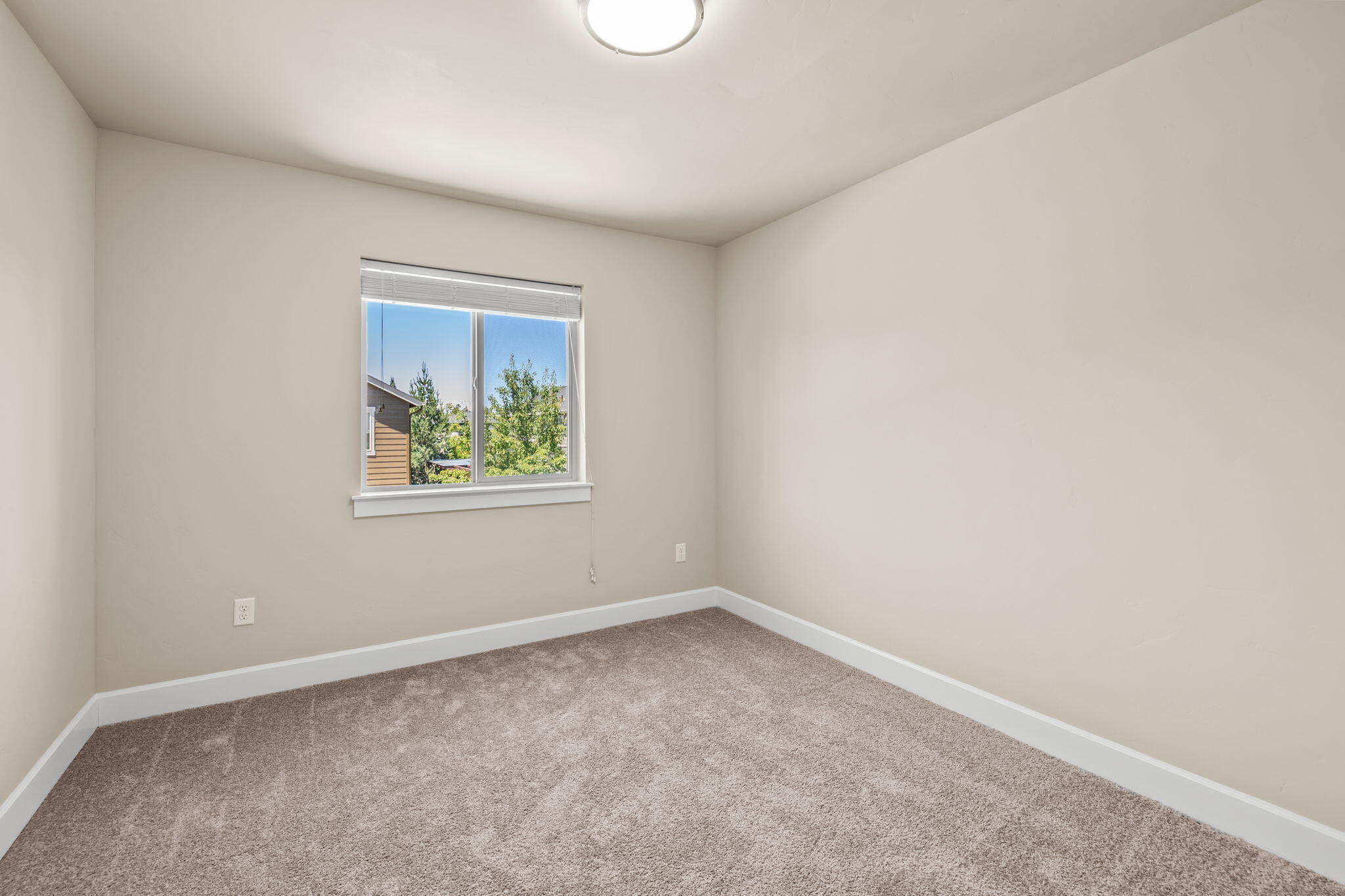 3807 NE Purcell Boulevard